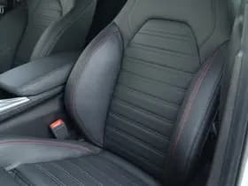 Alfa Romeo Giulia 2.0 Turbo 280 PK Competizione Q4 AWD | Harman | Veloce | 19" thumbnail 34