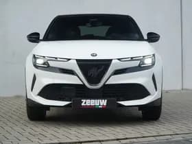 Alfa Romeo Junior 1.2 Turbo Ibrida 145 PK Sport Speciale | Pano | Techno | 18" thumbnail 9