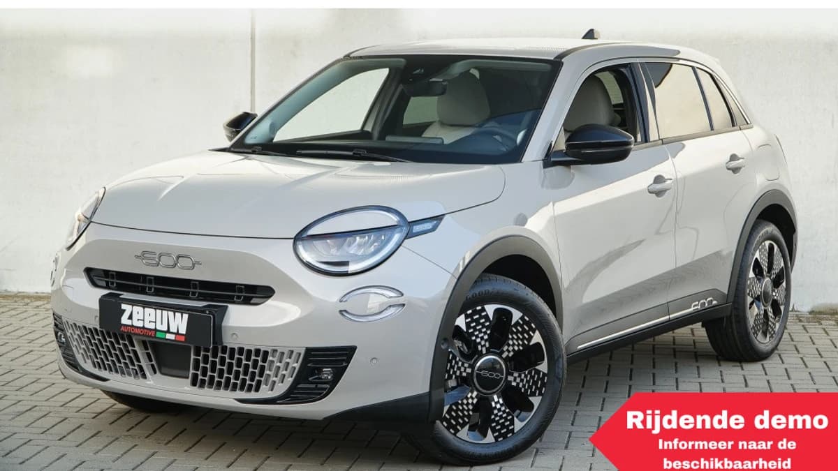 Fiat 600e La Prima 54 kWh | Navi | Camera | Carplay | 18" — foto 1