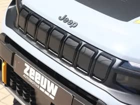 Jeep Avenger 1.2T 4xe 136 PK The North Face | 4x4 | Limited Edition thumbnail 6