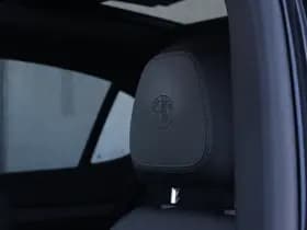 Alfa Romeo Stelvio thumbnail 12