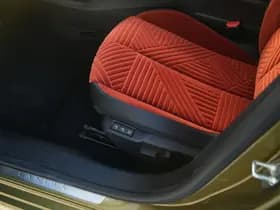 Lancia Ypsilon LX 51 kWh | Navi | Exclusive | "Oro" thumbnail 23