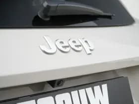 Jeep Avenger Summit 54kWh | Pano | Infotainment | Winter | Navi | Camera | 18 thumbnail 17