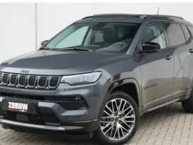 Jeep Compass 4xe 240 PK Hybride Summit | Pano | Premium | LED | Winter | 19"