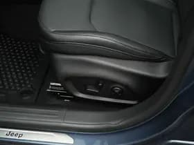 Jeep Compass 4xe 240 PK Hybrid Summit | Pano | Safety | 360cam | 19" thumbnail 14