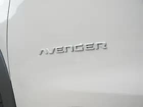 Jeep Avenger 1.2 e-Hybrid Summit | Pano | Leder | Winter | Navi | Trekhaak thumbnail 14