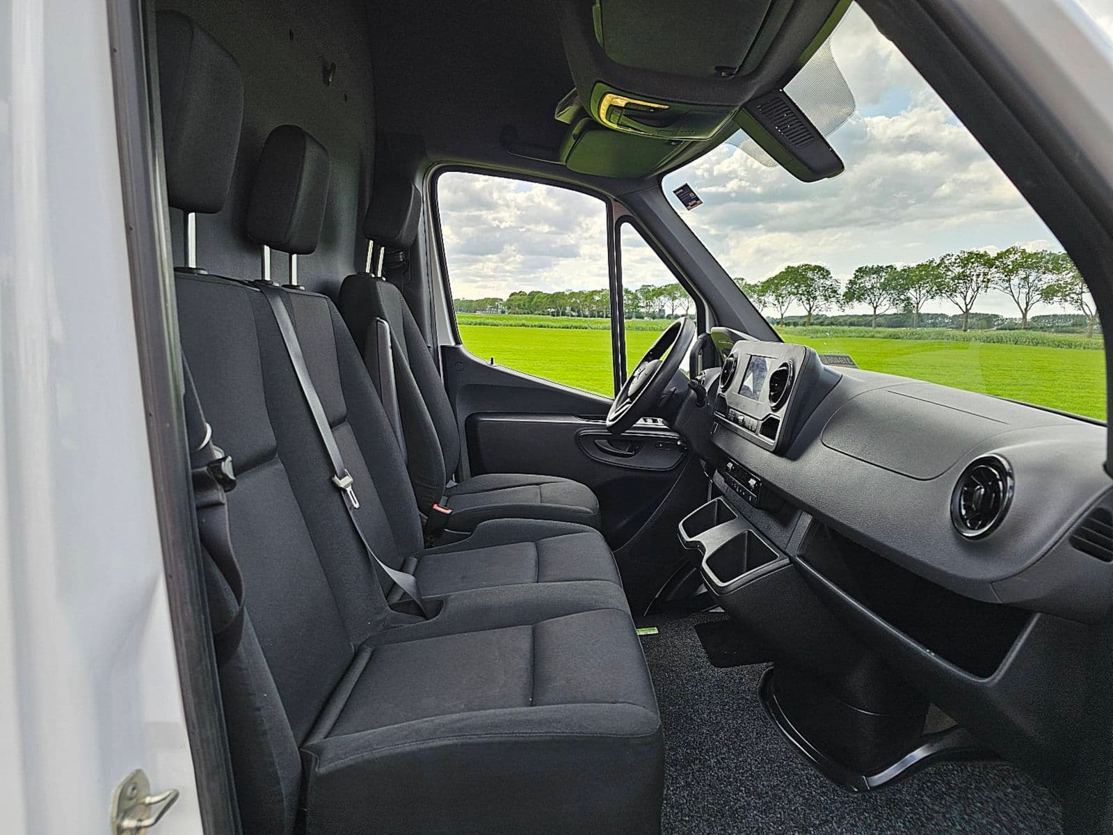 Mercedes-Benz Sprinter thumbnail 6