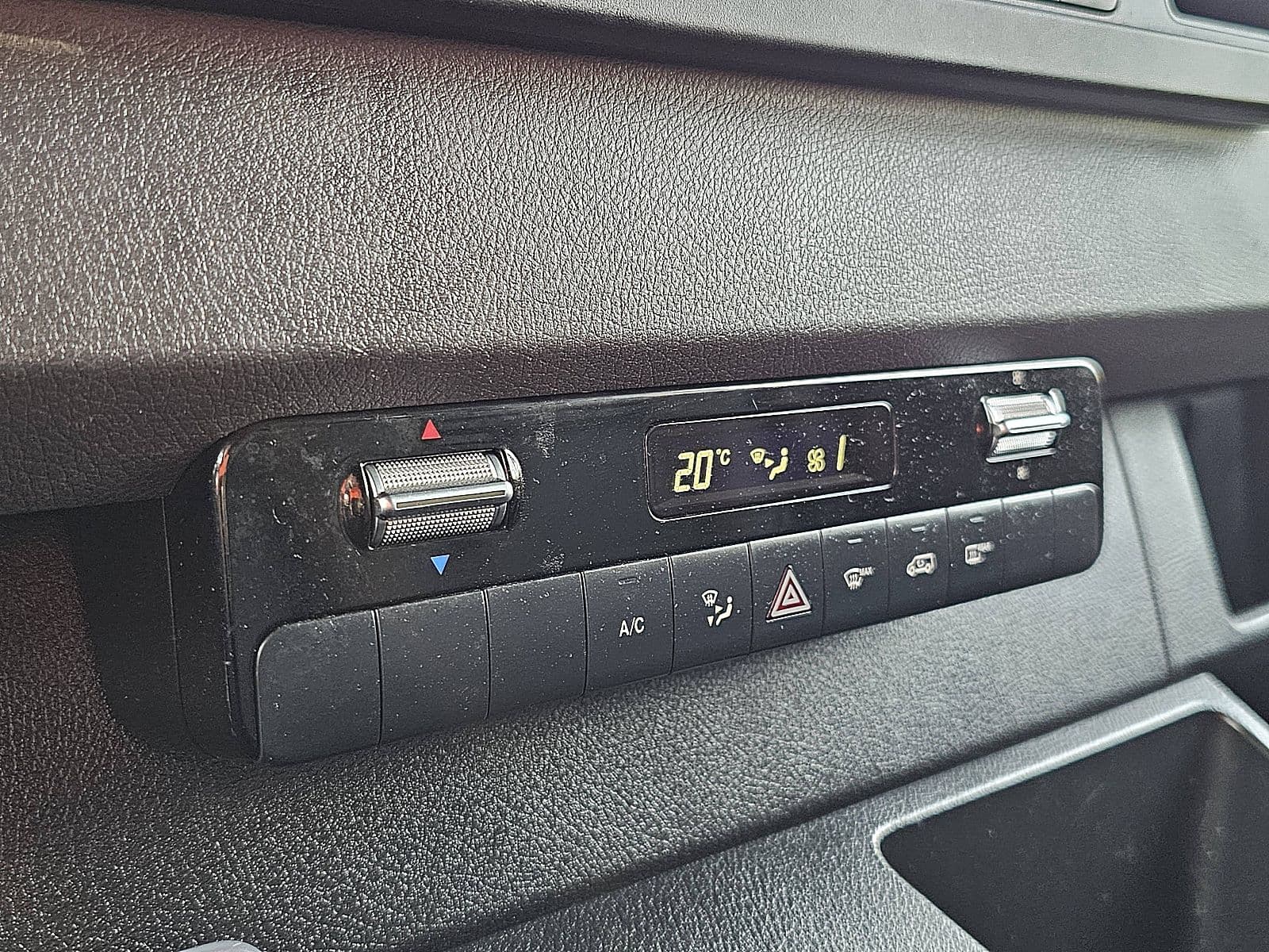 Mercedes-Benz Sprinter thumbnail 9