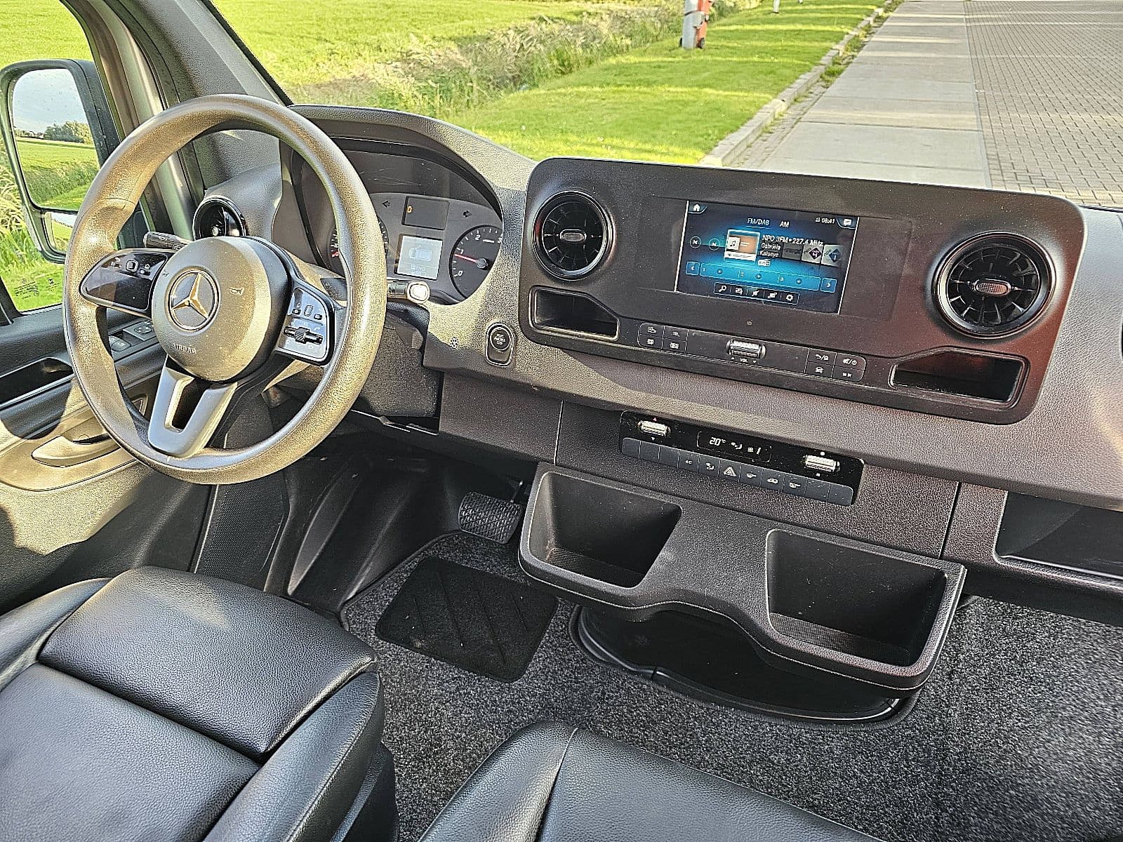 Mercedes-Benz Sprinter thumbnail 7