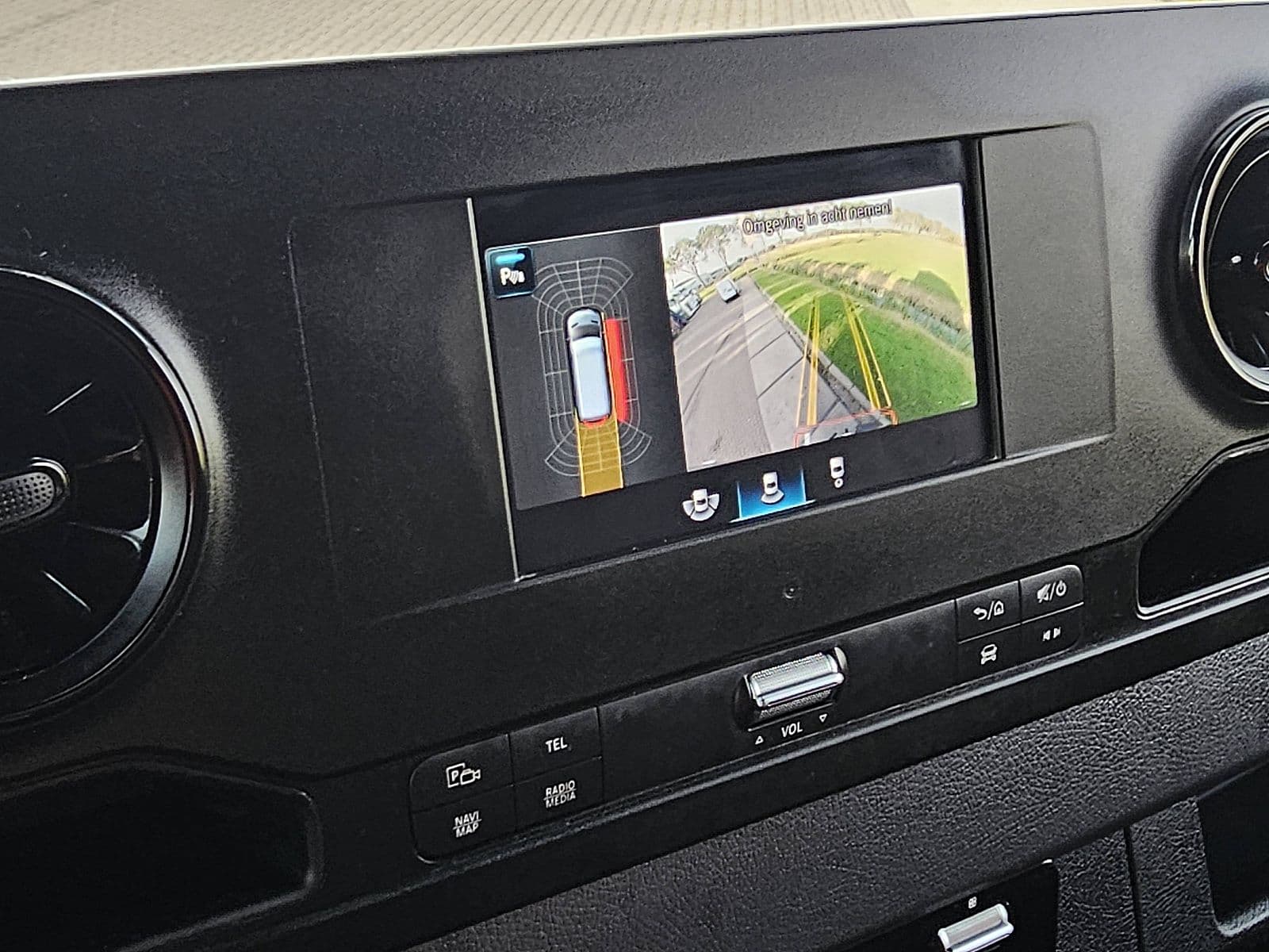 Mercedes-Benz Sprinter thumbnail 16