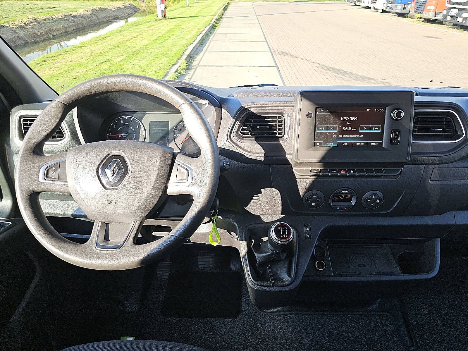 Renault Master thumbnail 7