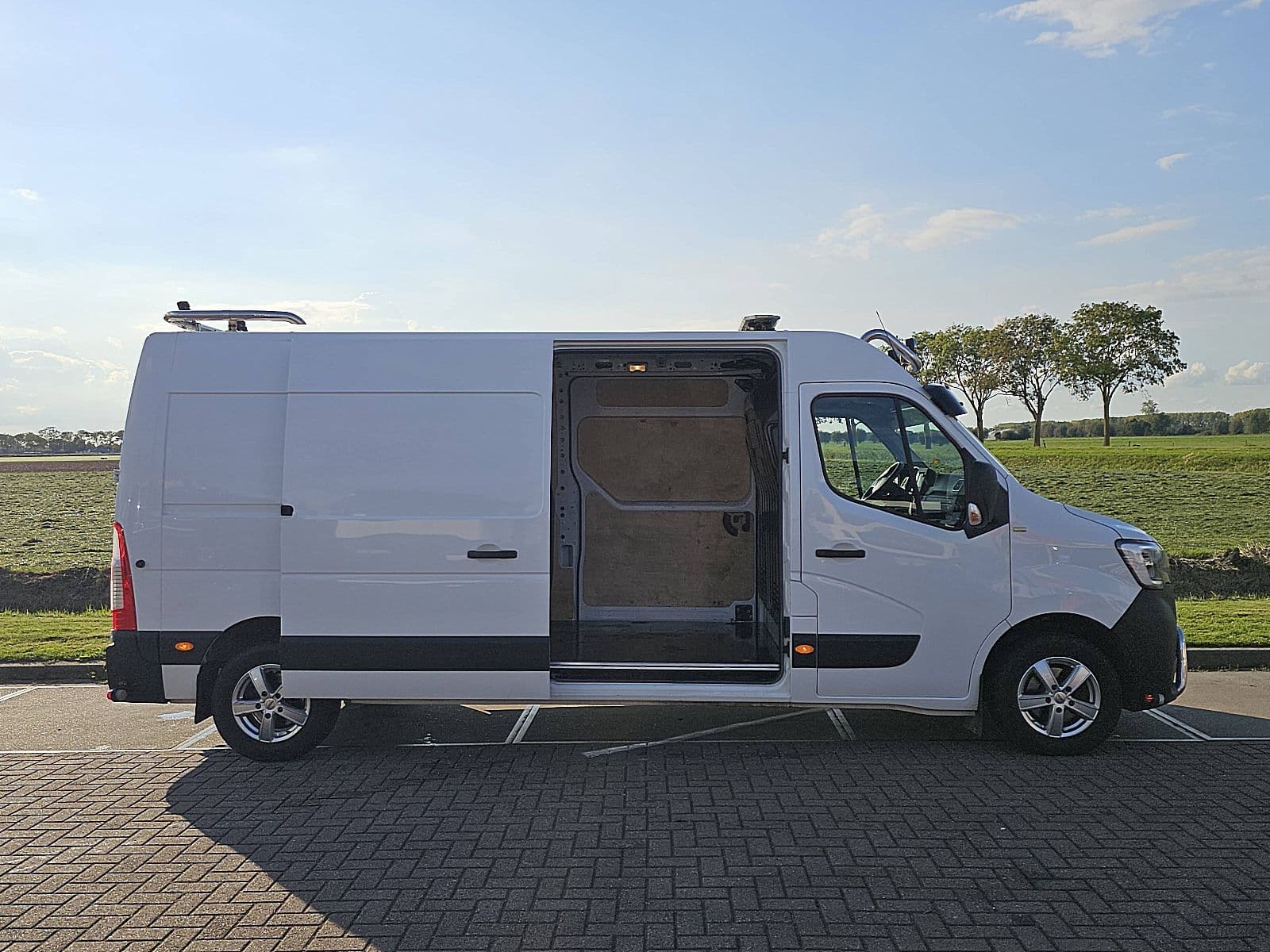 Renault Master thumbnail 16