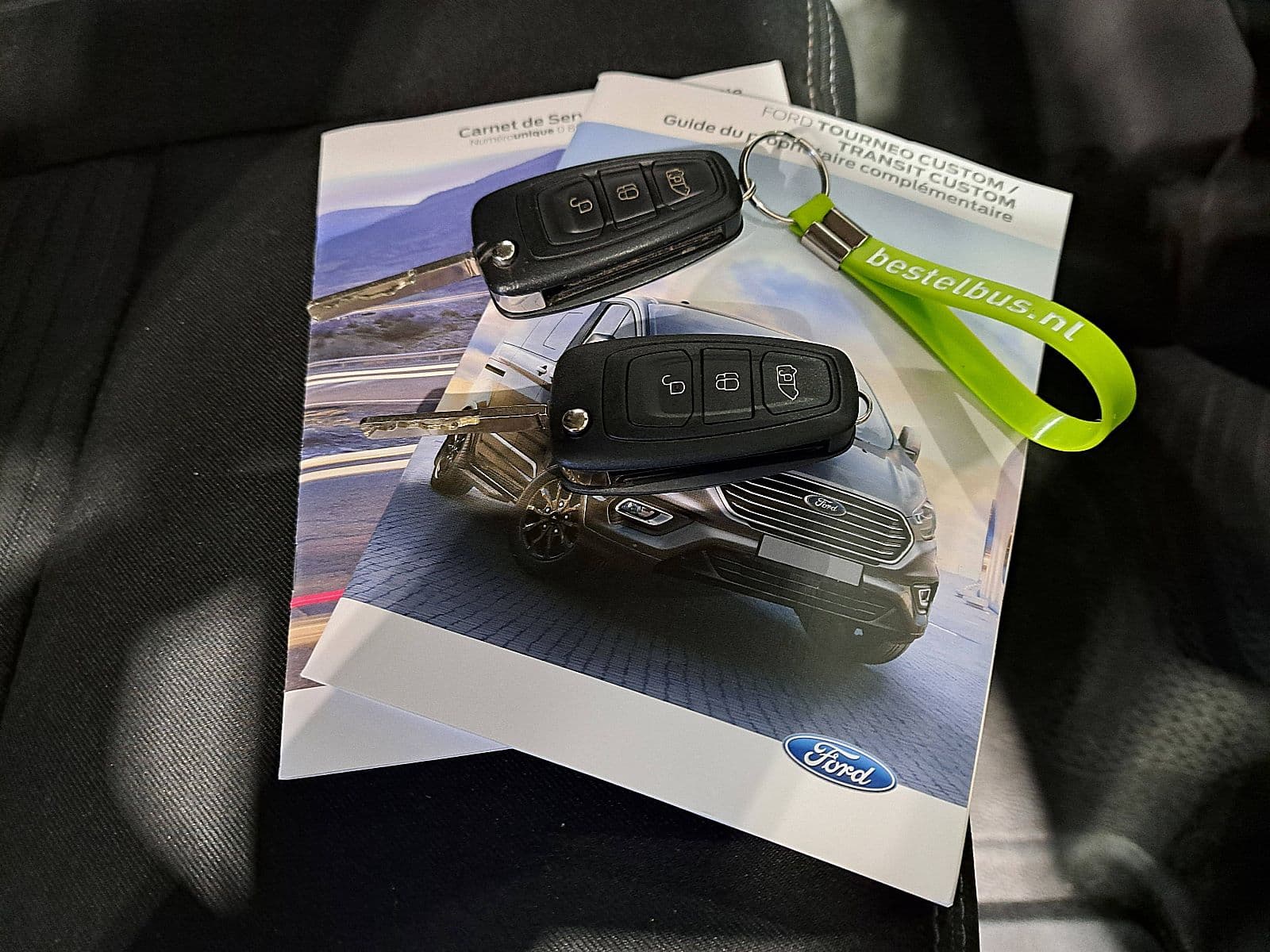 Ford Transit thumbnail 9