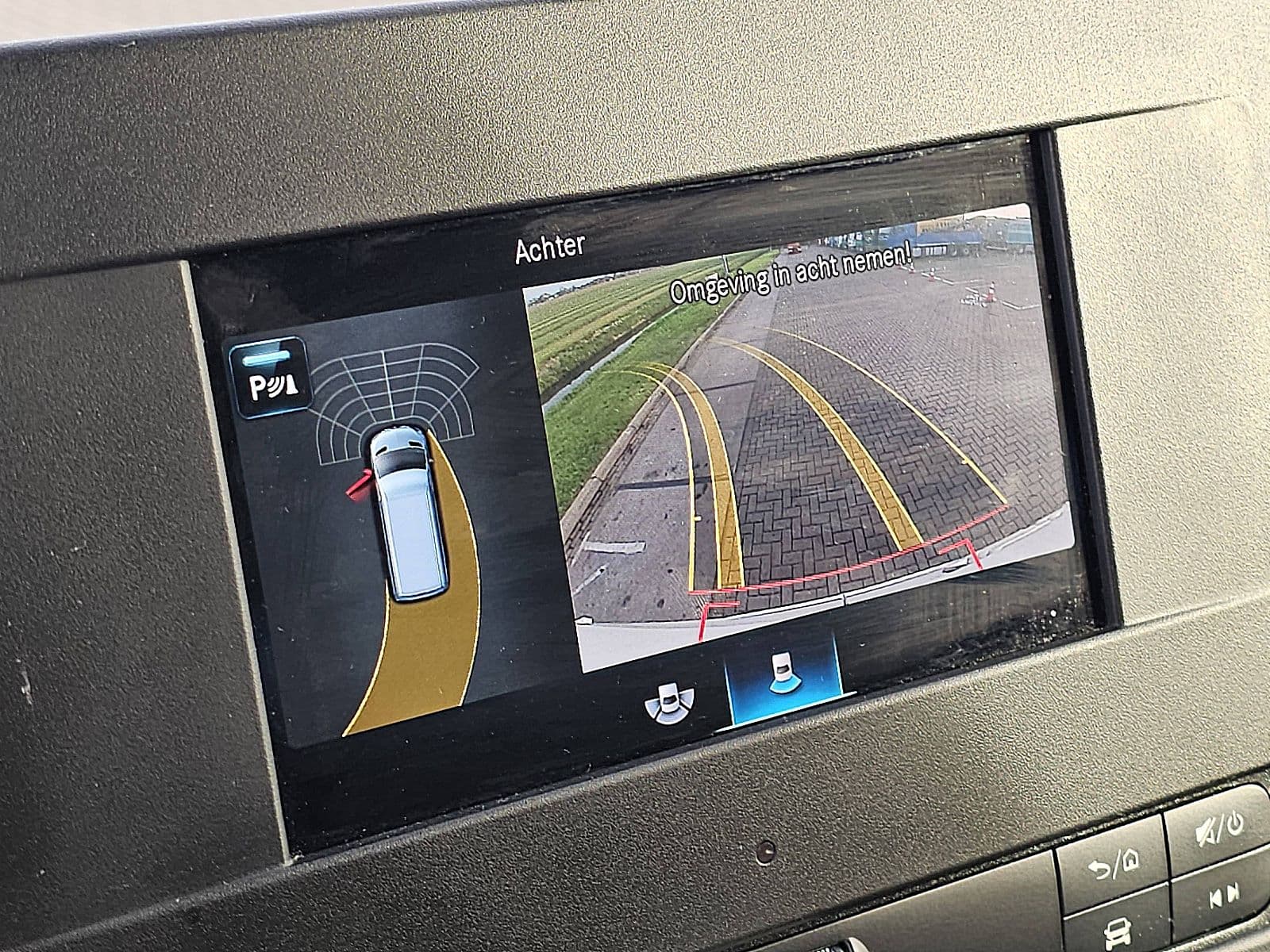 Mercedes-Benz Sprinter thumbnail 12