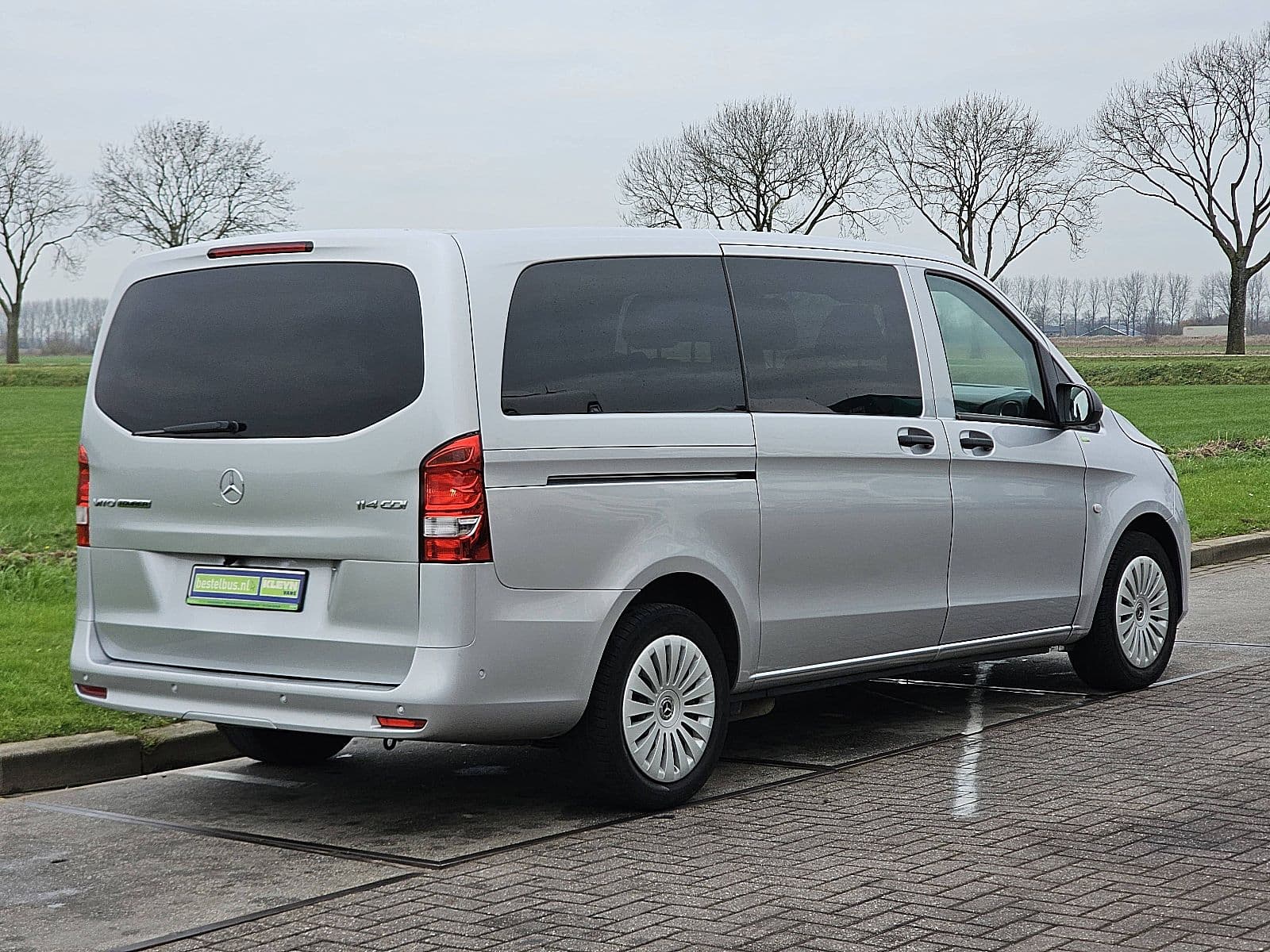 Mercedes-Benz Vito thumbnail 3