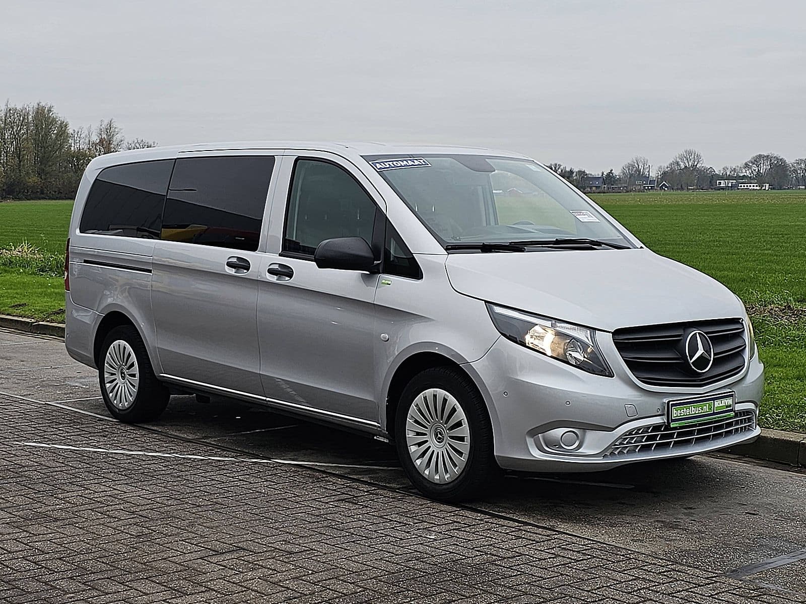 Mercedes-Benz Vito thumbnail 4