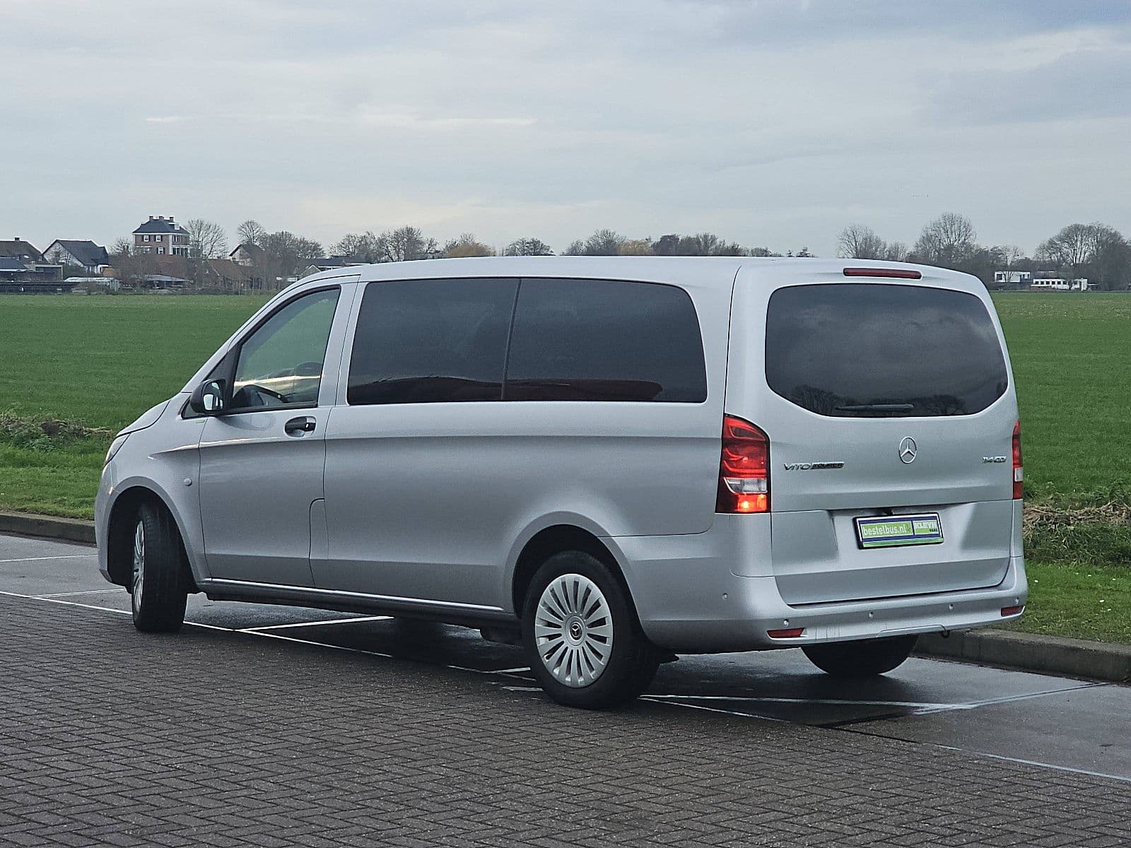 Mercedes-Benz Vito thumbnail 5