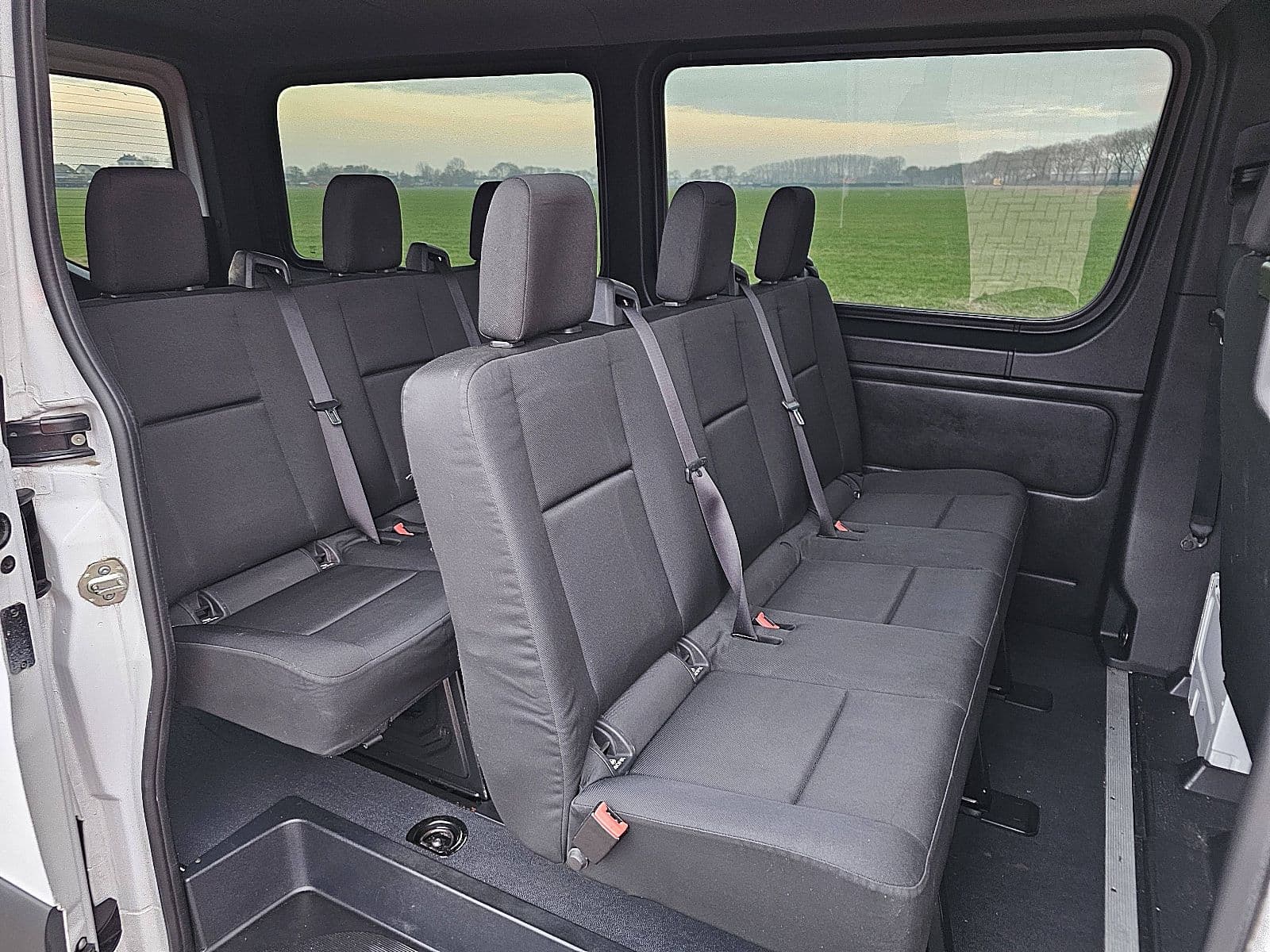 Mercedes-Benz Sprinter thumbnail 12