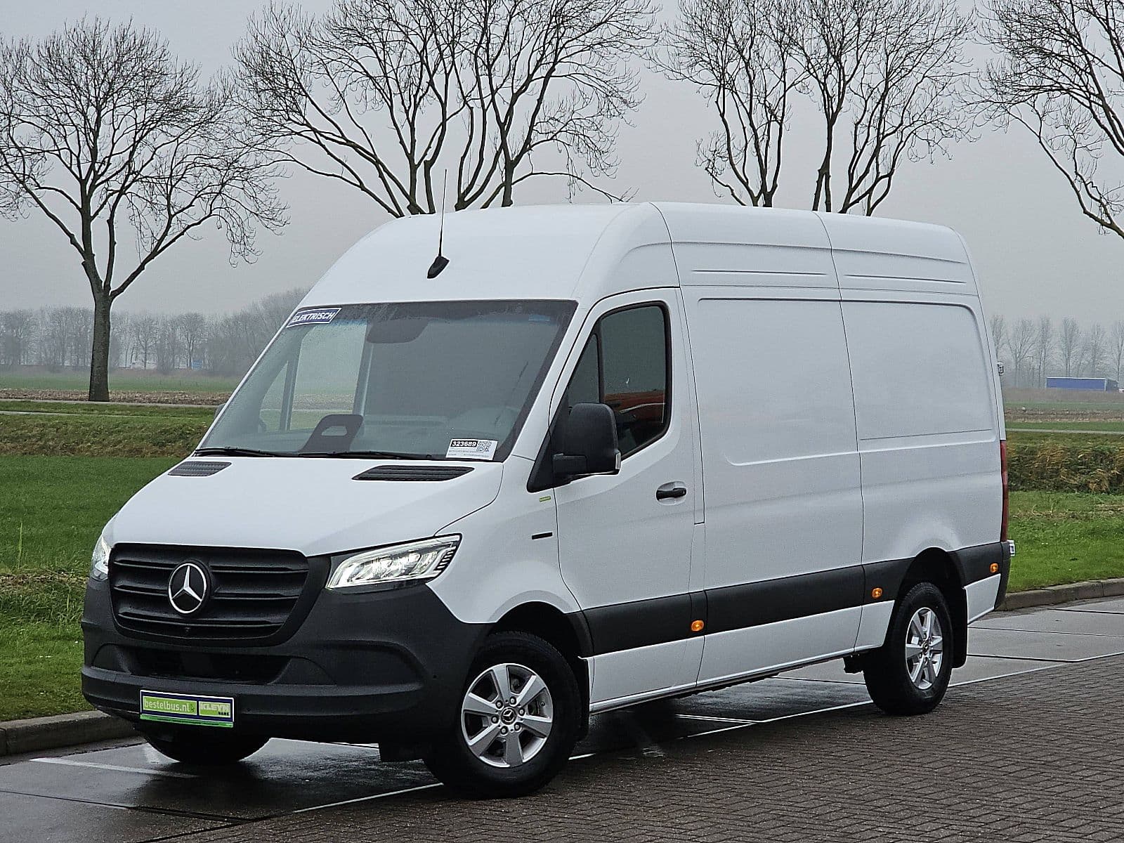 Mercedes-Benz Esprinter thumbnail 2