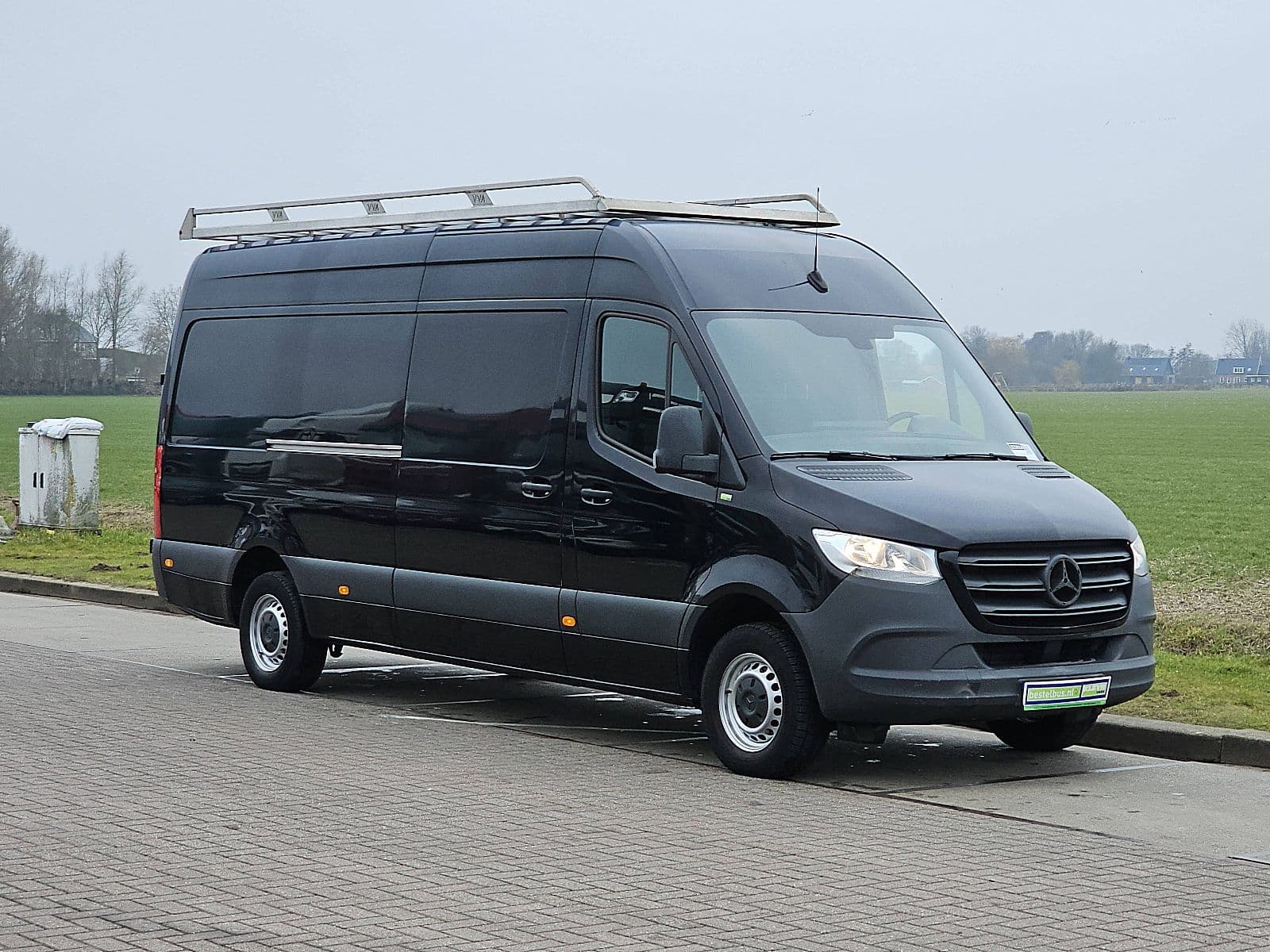 Mercedes-Benz Sprinter thumbnail 4