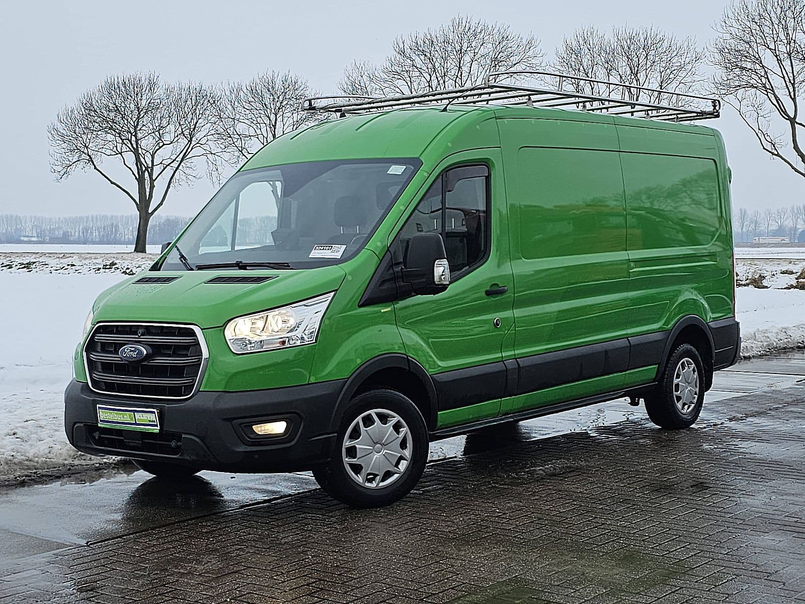 Ford Transit thumbnail 2