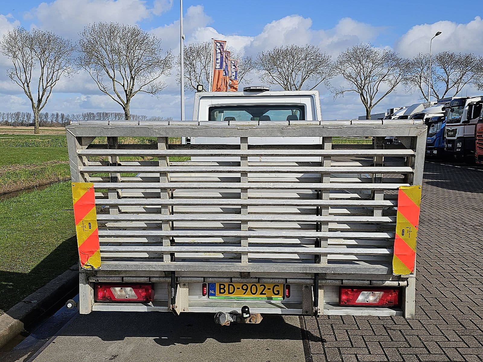 Ford Transit thumbnail 12