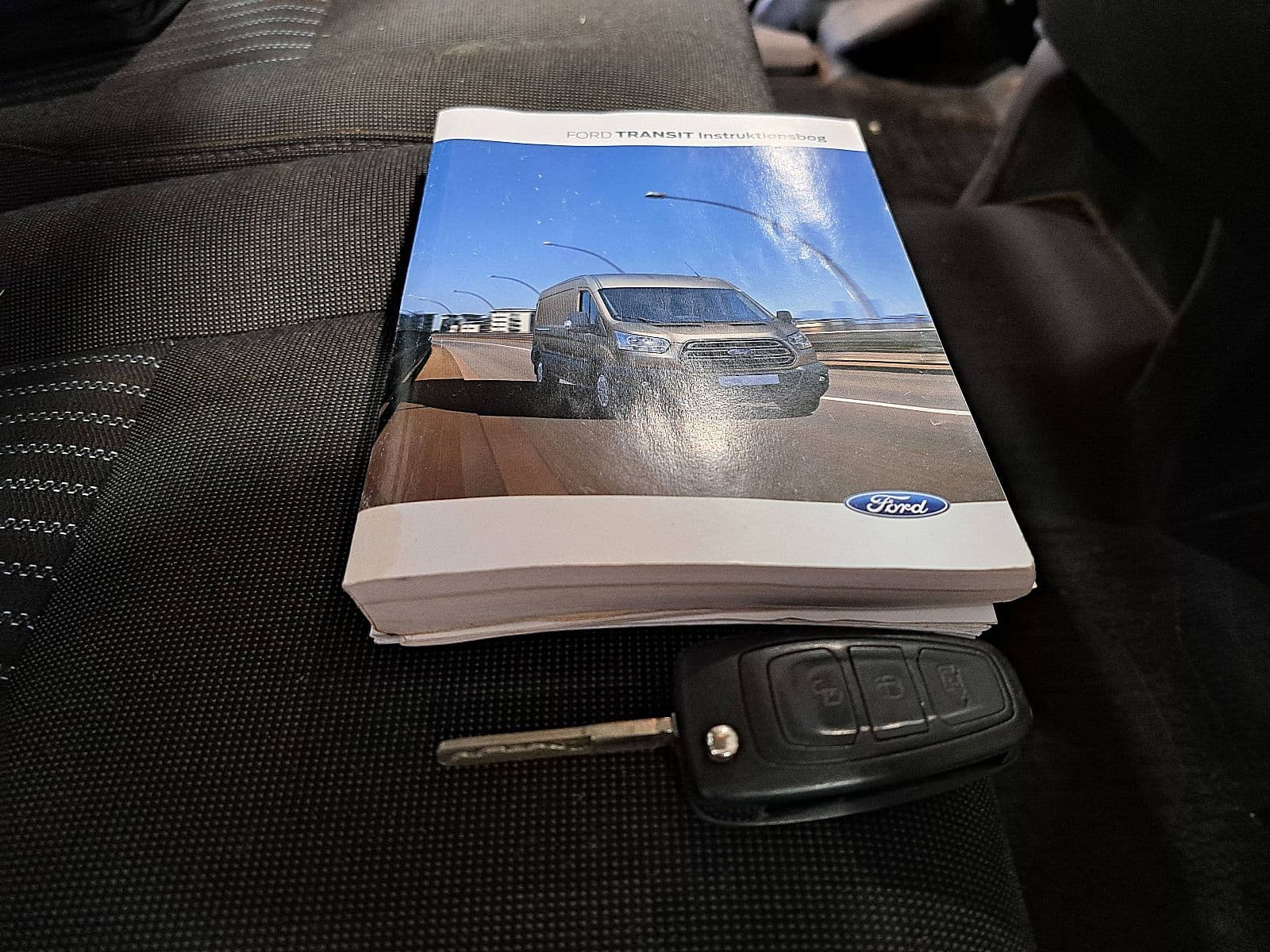 Ford Transit thumbnail 11