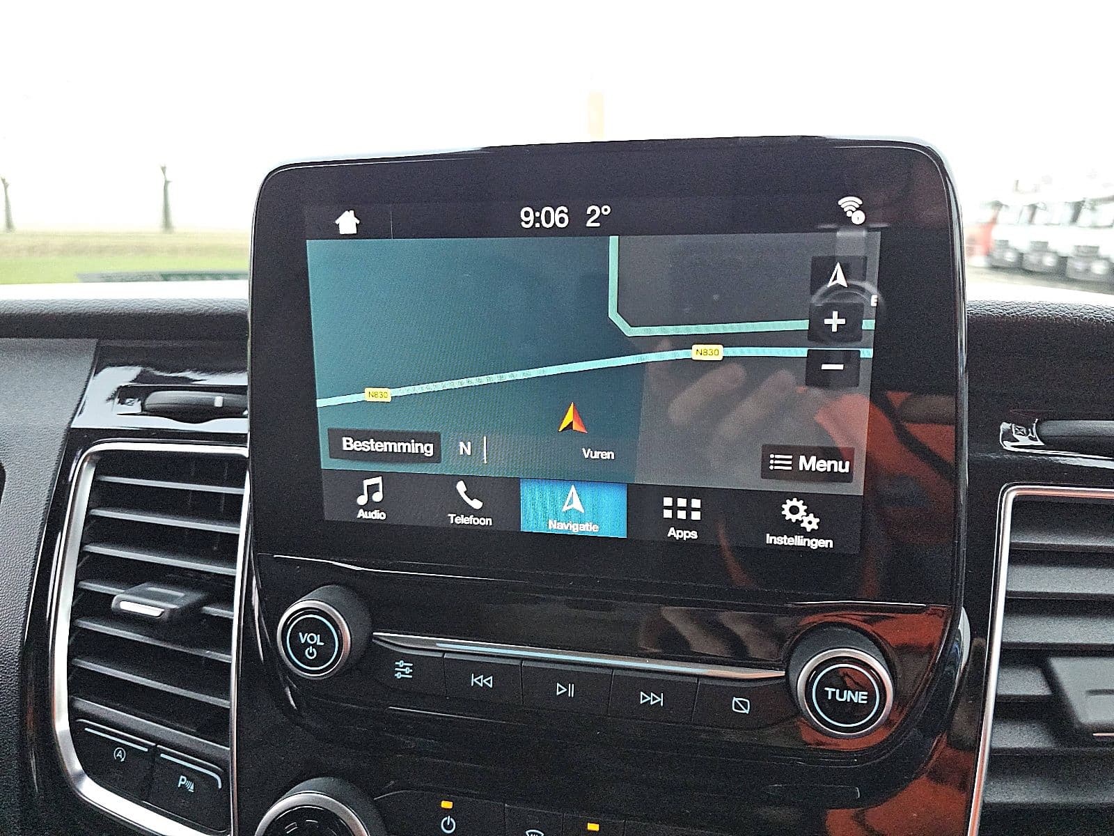 Ford Transit thumbnail 10