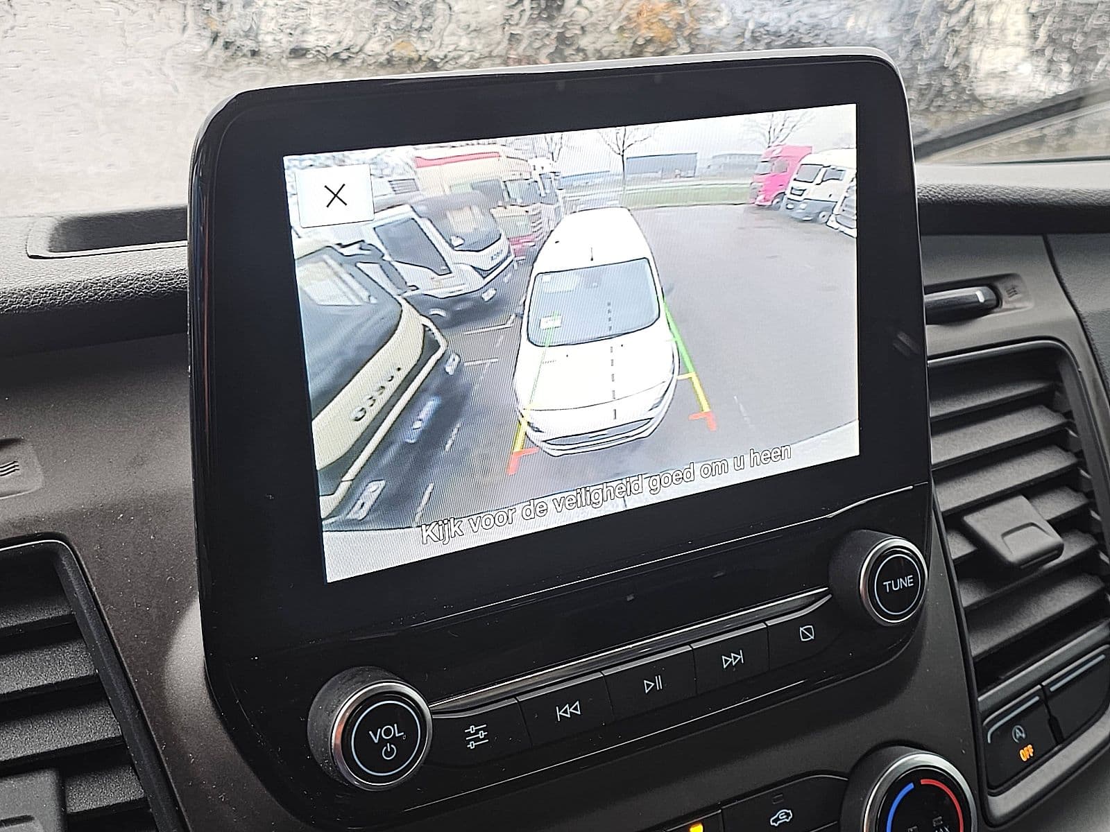 Ford Transit thumbnail 17