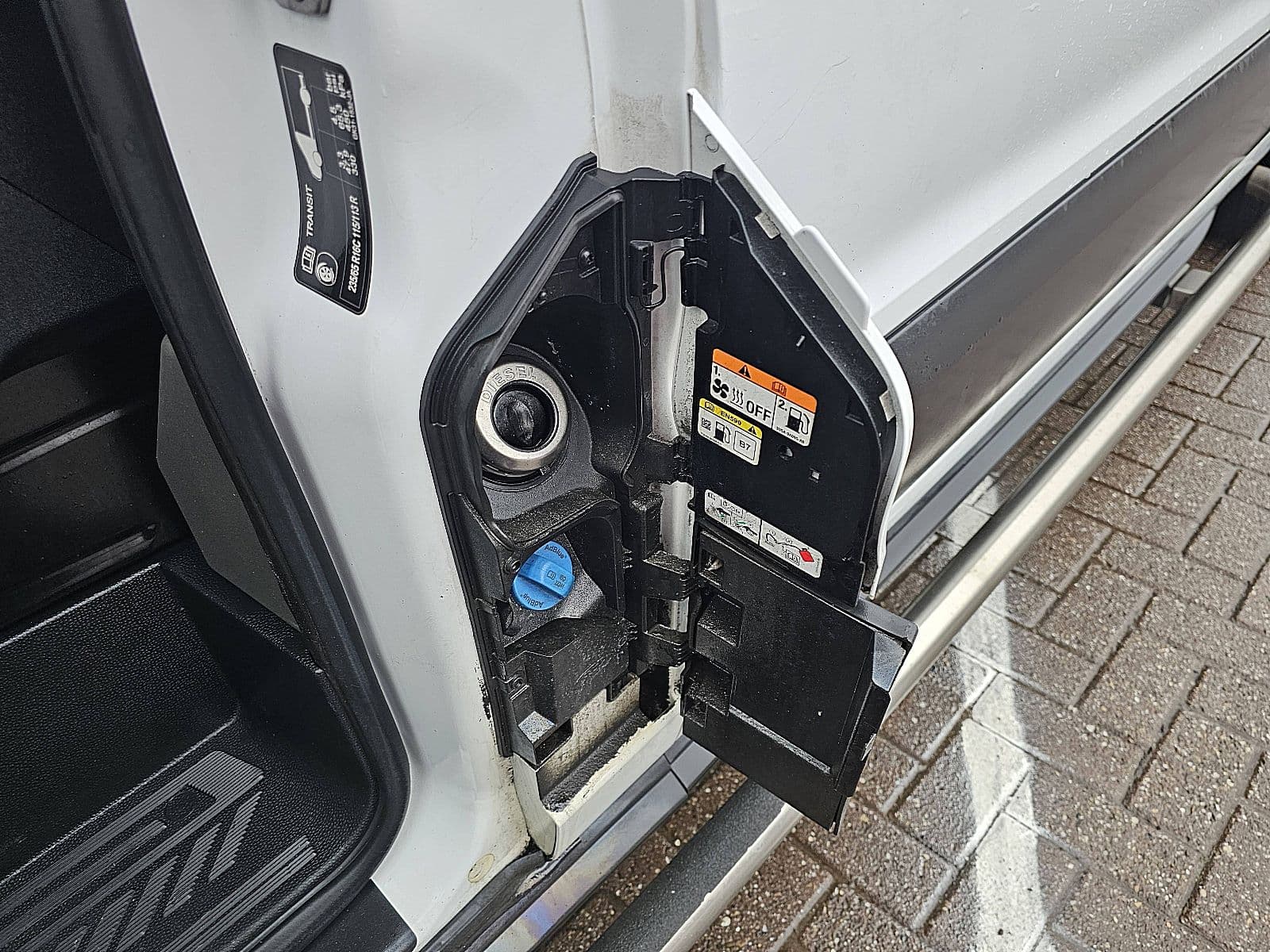 Ford Transit thumbnail 18