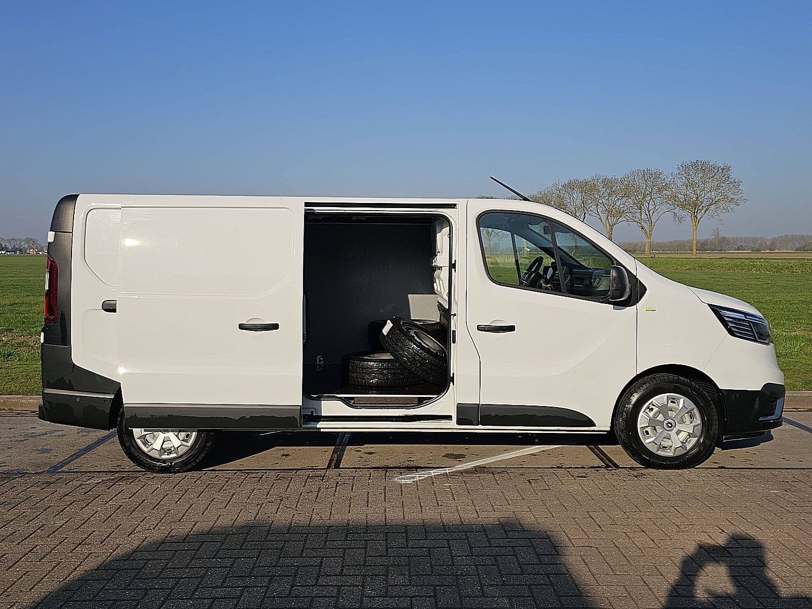 Renault Trafic thumbnail 14