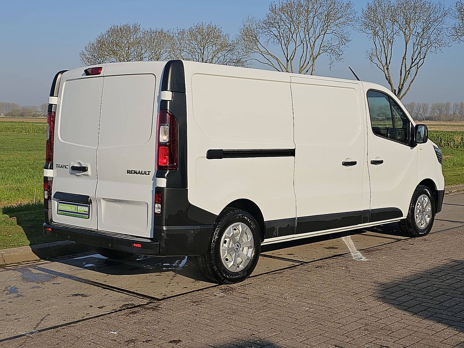 Renault Trafic thumbnail 3