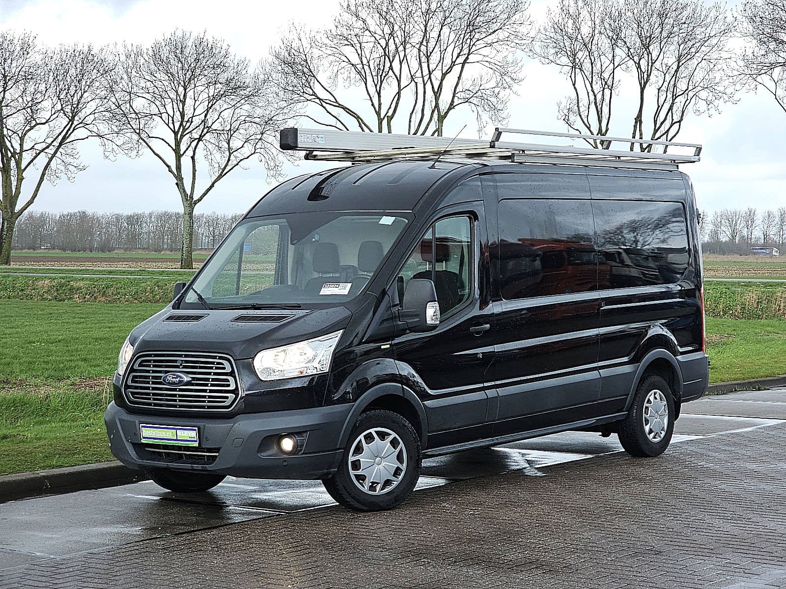 Ford Transit thumbnail 2