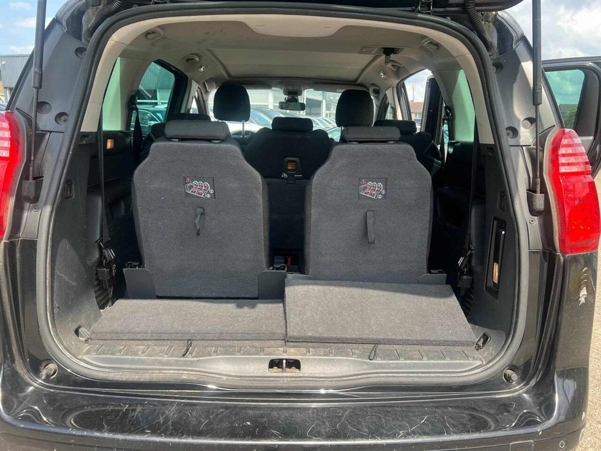 Peugeot 5008 thumbnail 7