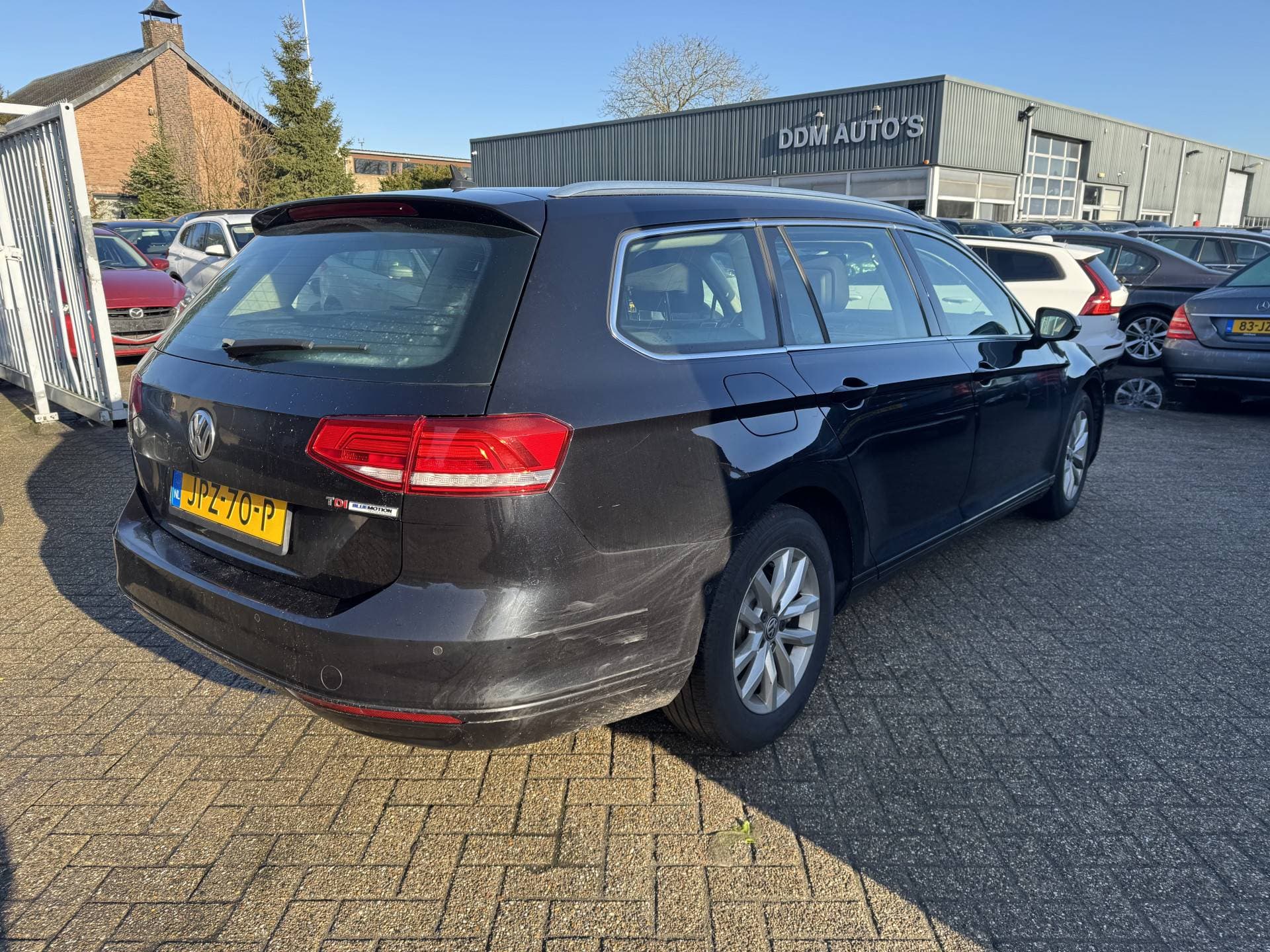 Volkswagen Passat thumbnail 3