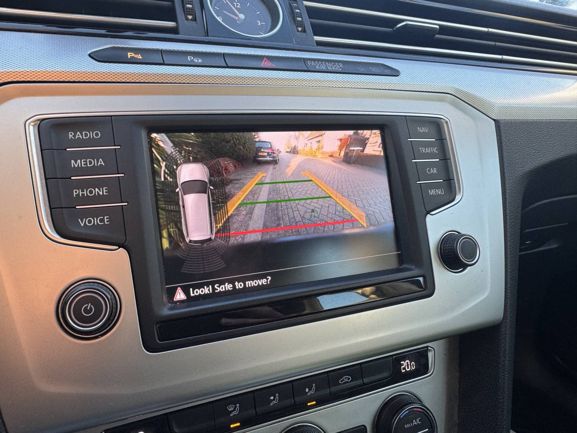 Volkswagen Passat thumbnail 7