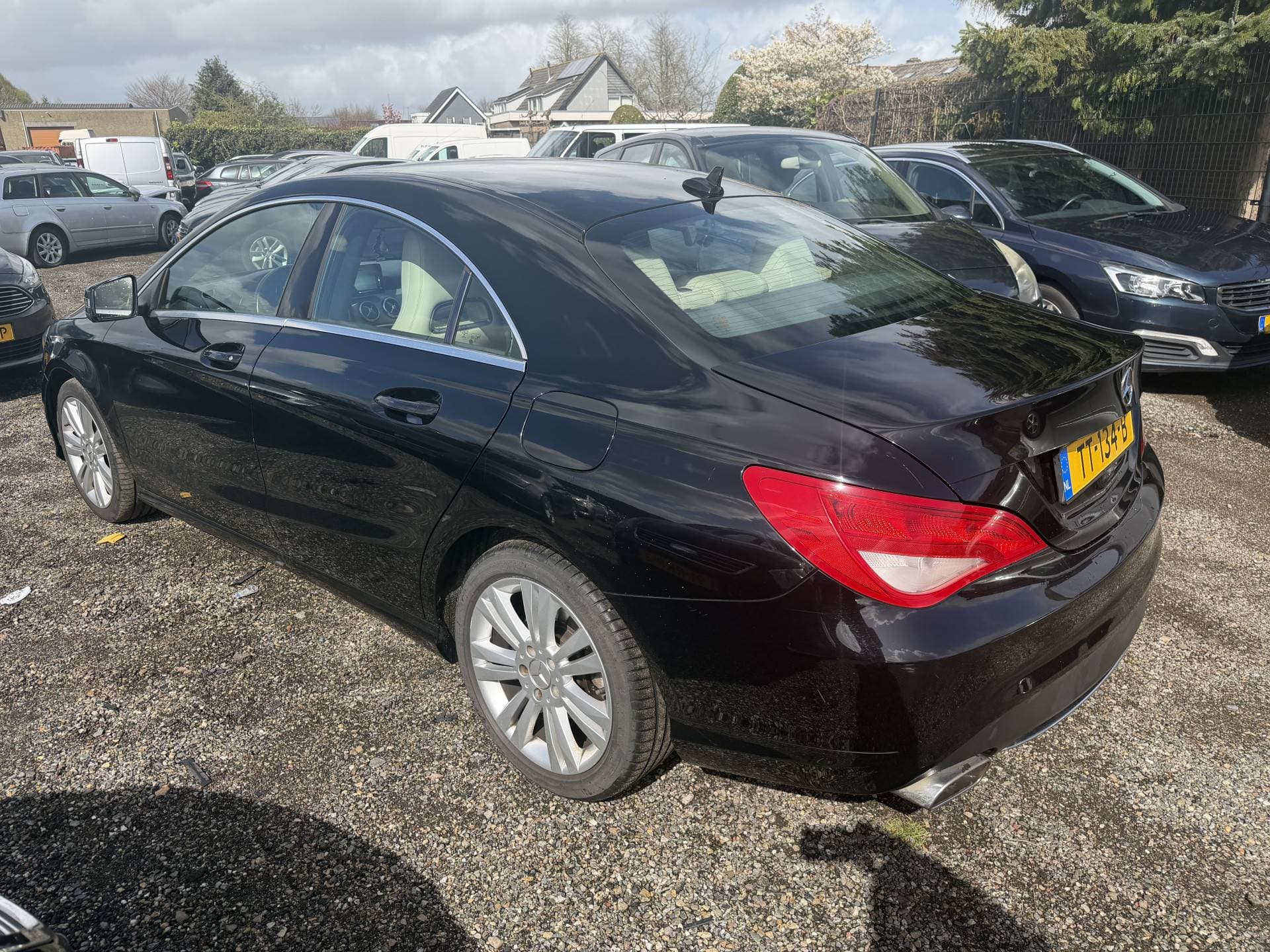 Mercedes-Benz CLA thumbnail 6