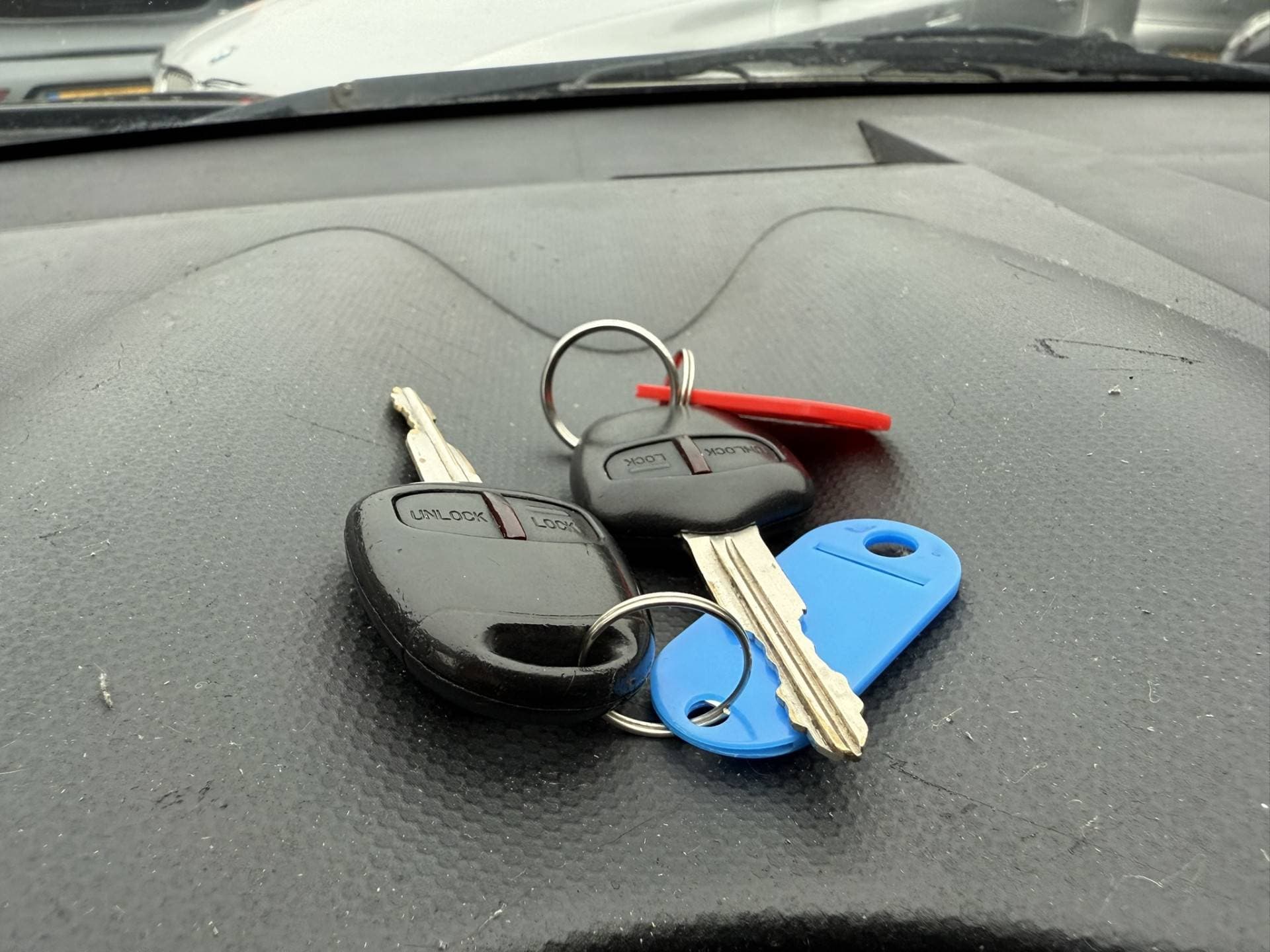 Mitsubishi Outlander thumbnail 20