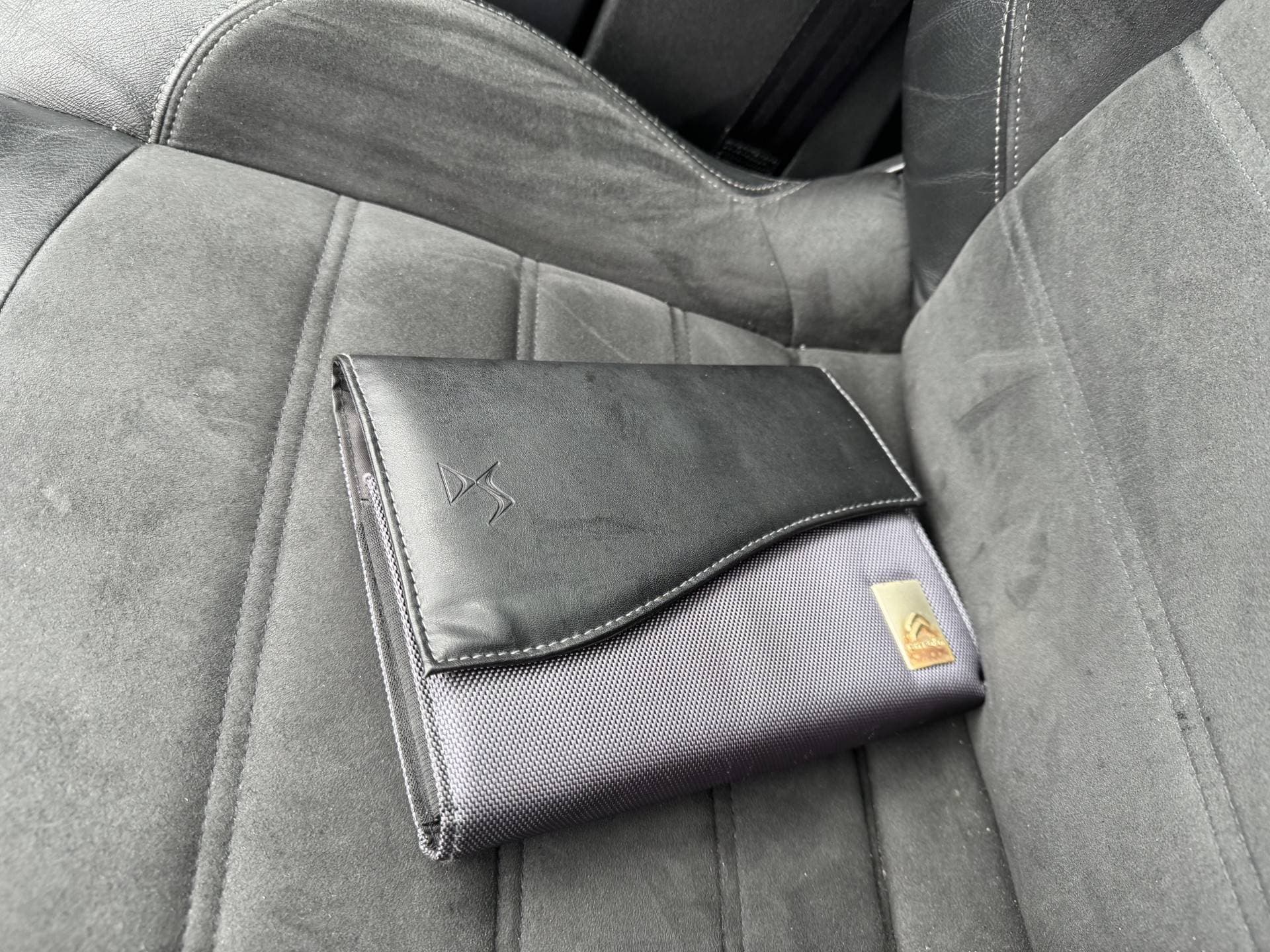 Citroën DS5 1.6 THP Business Executive Automaat thumbnail 24