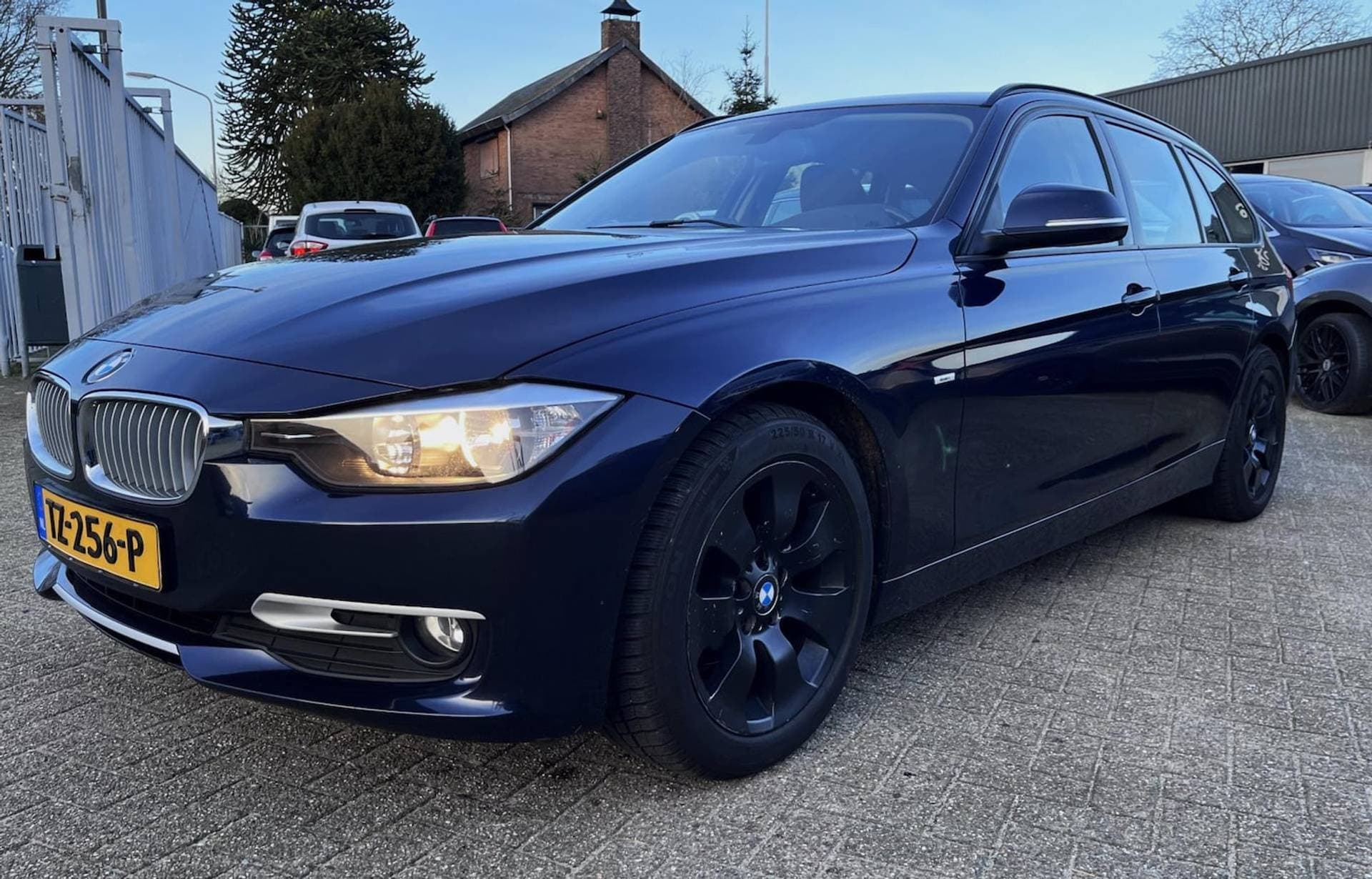 Bmw 3 Serie thumbnail 4