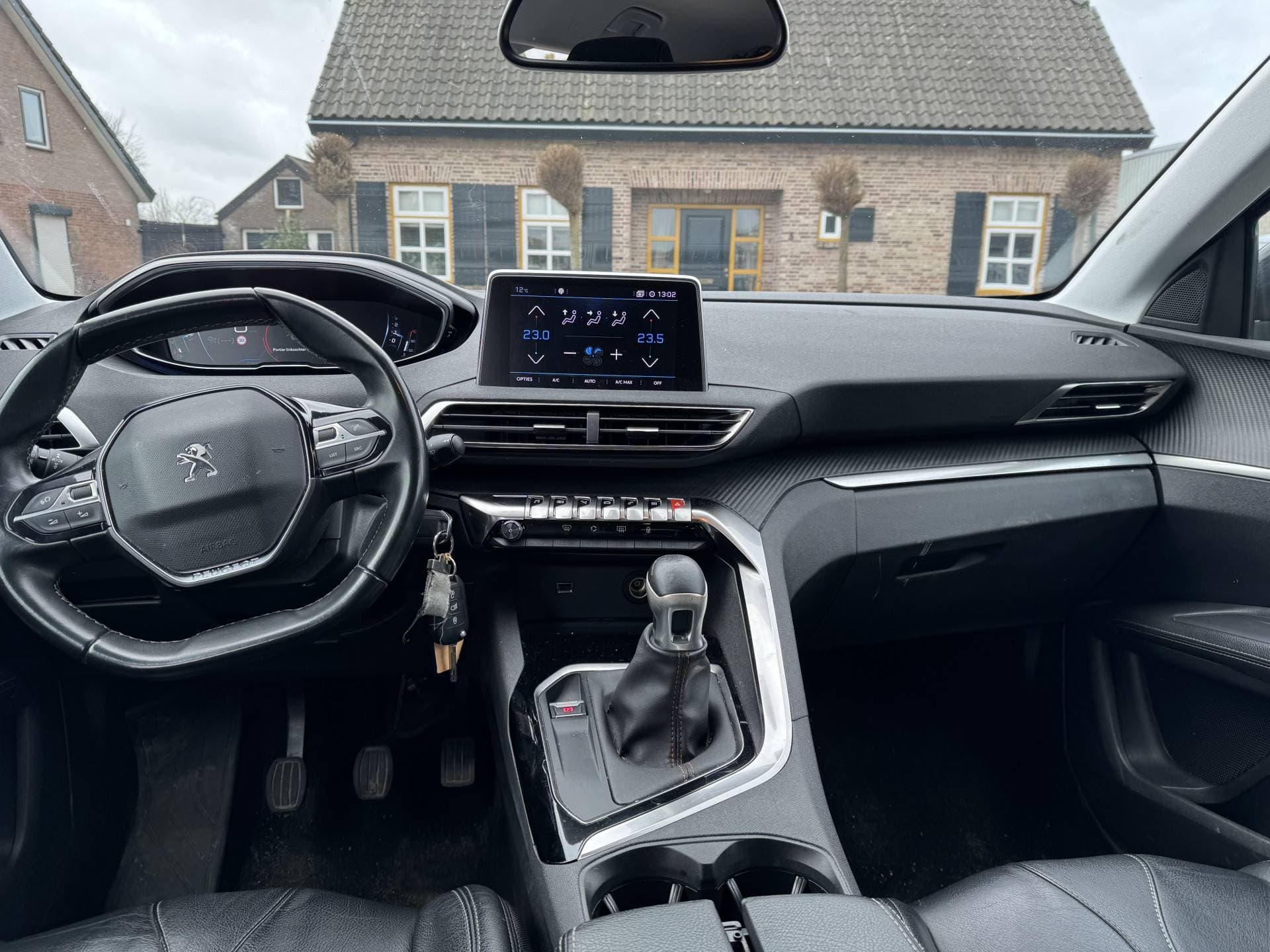 Peugeot 3008 PureTech Blue Lease Executive thumbnail 20