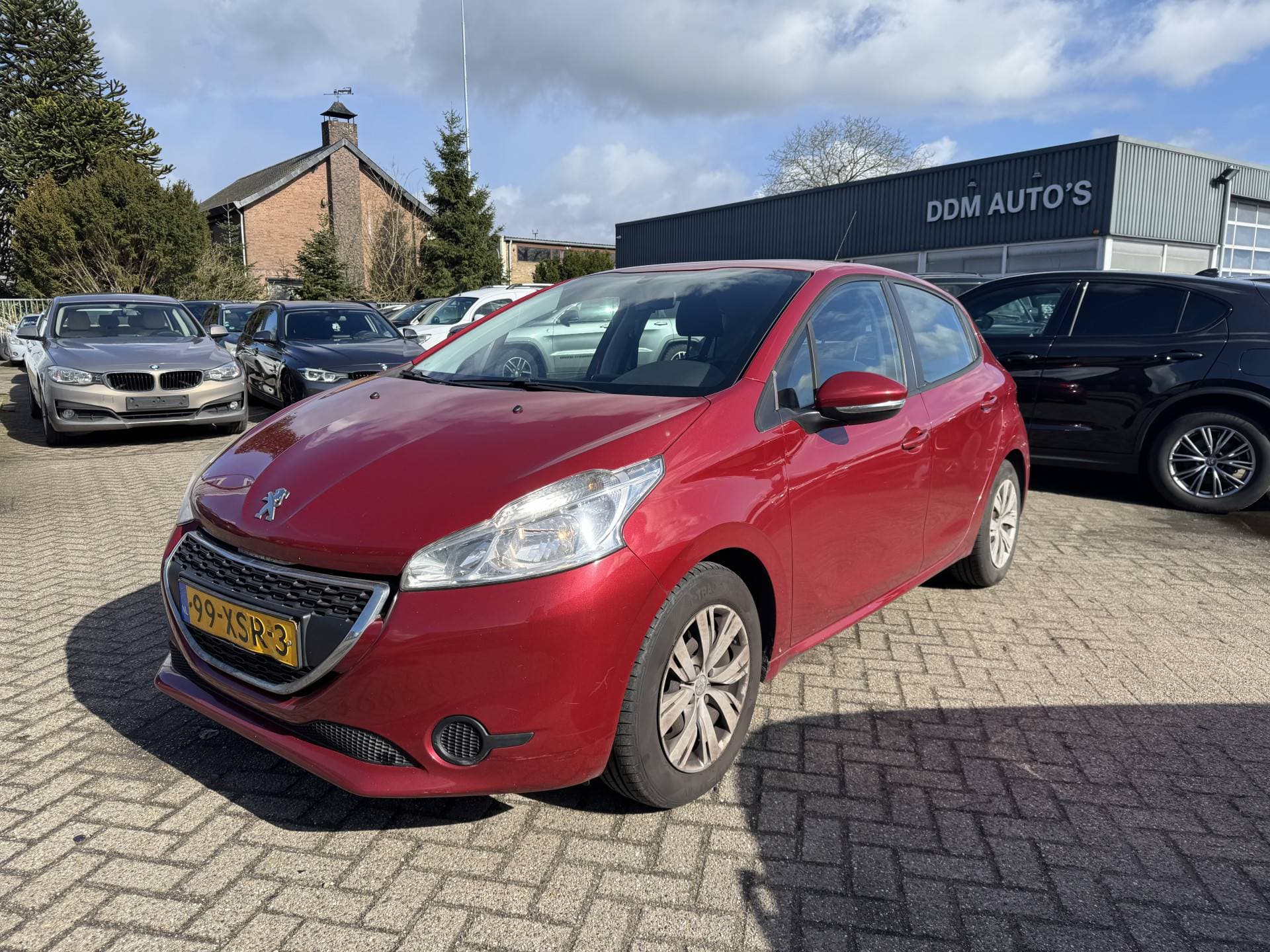 Peugeot 208 1.2 VTi Active thumbnail 2