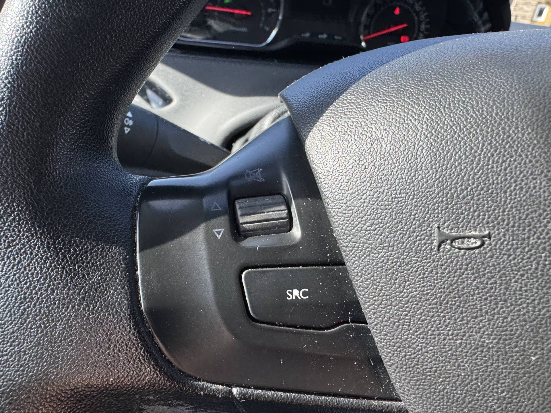 Peugeot 208 1.2 VTi Active thumbnail 15