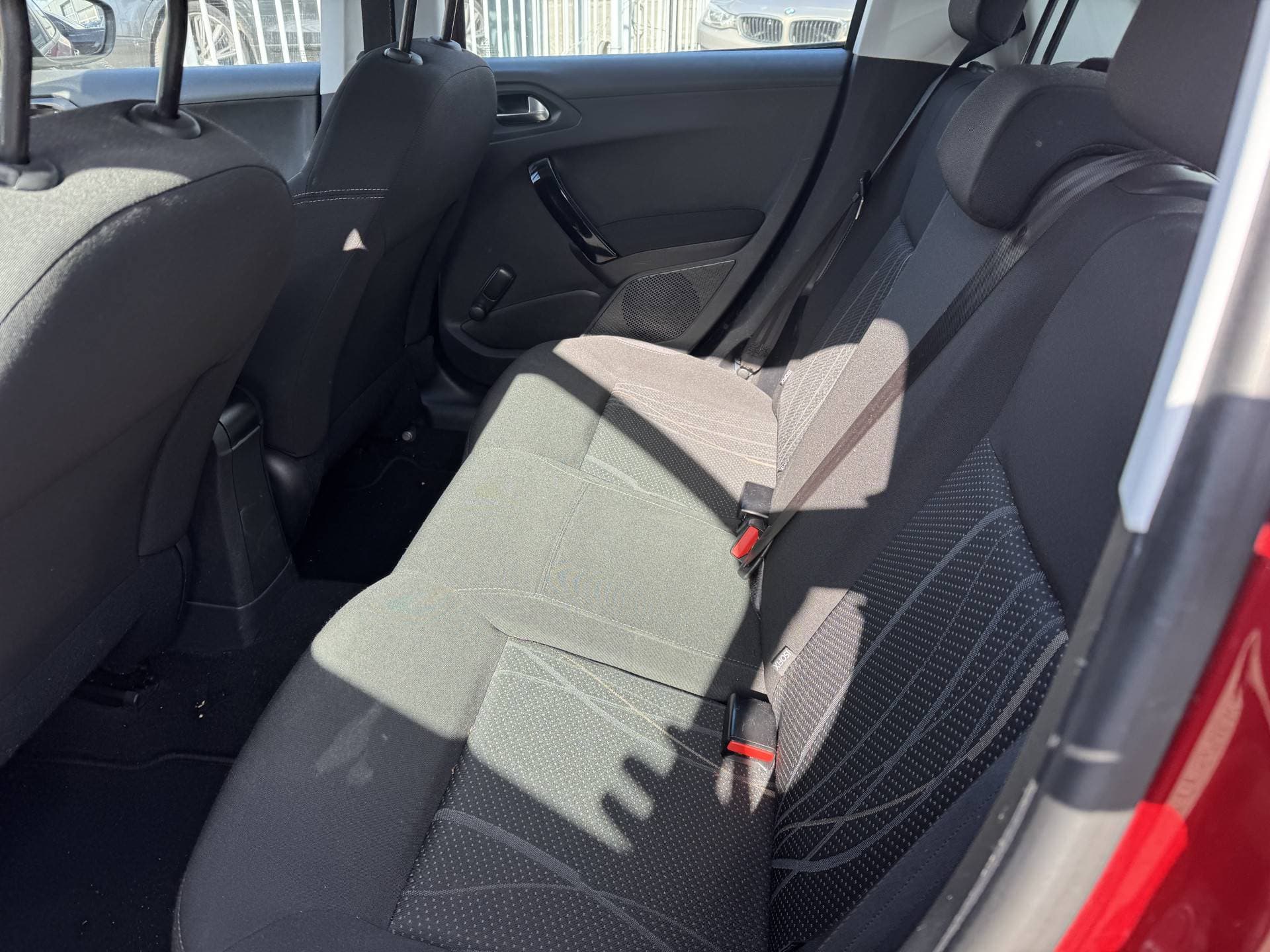 Peugeot 208 1.2 VTi Active thumbnail 9