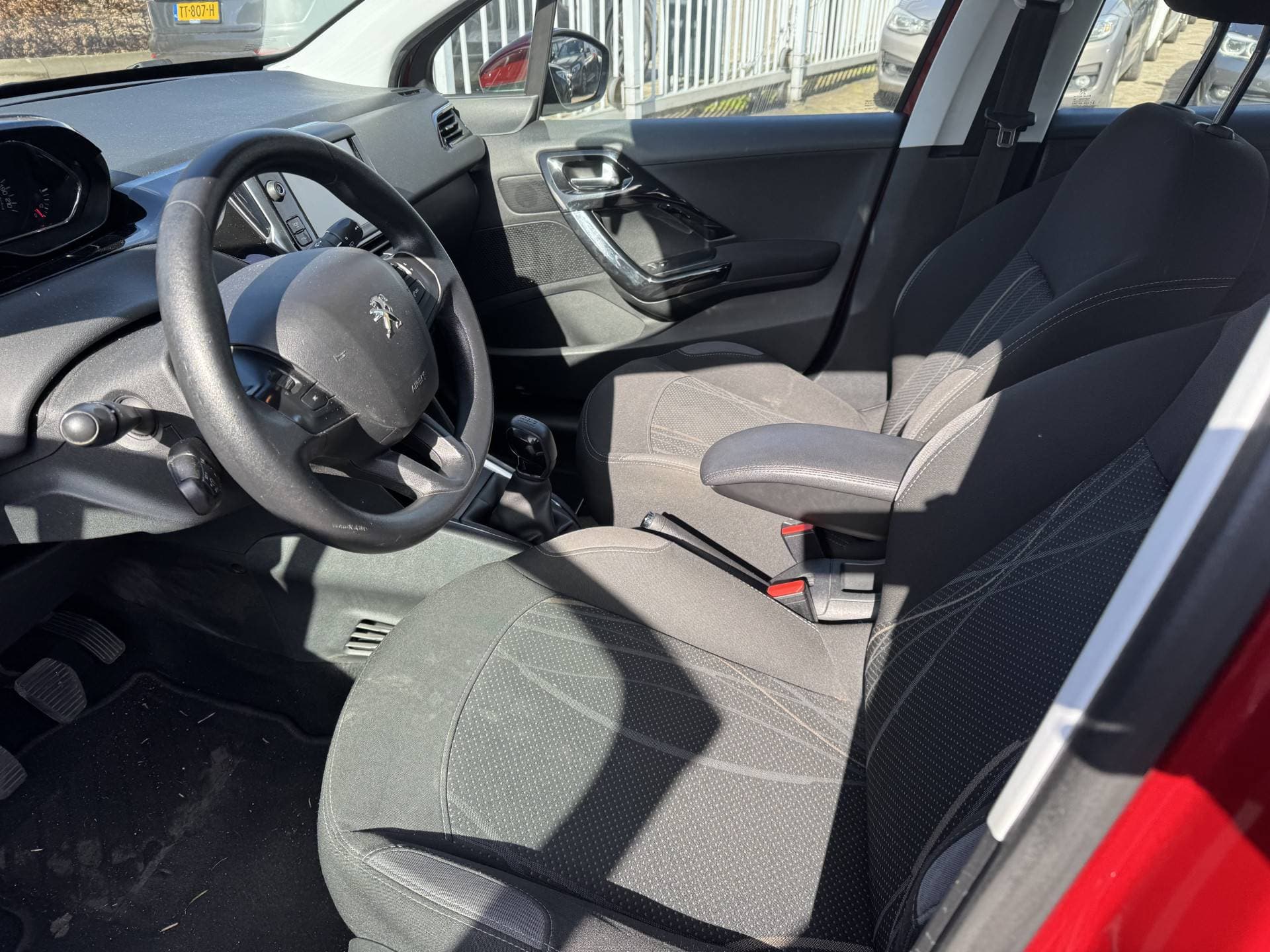 Peugeot 208 1.2 VTi Active thumbnail 10