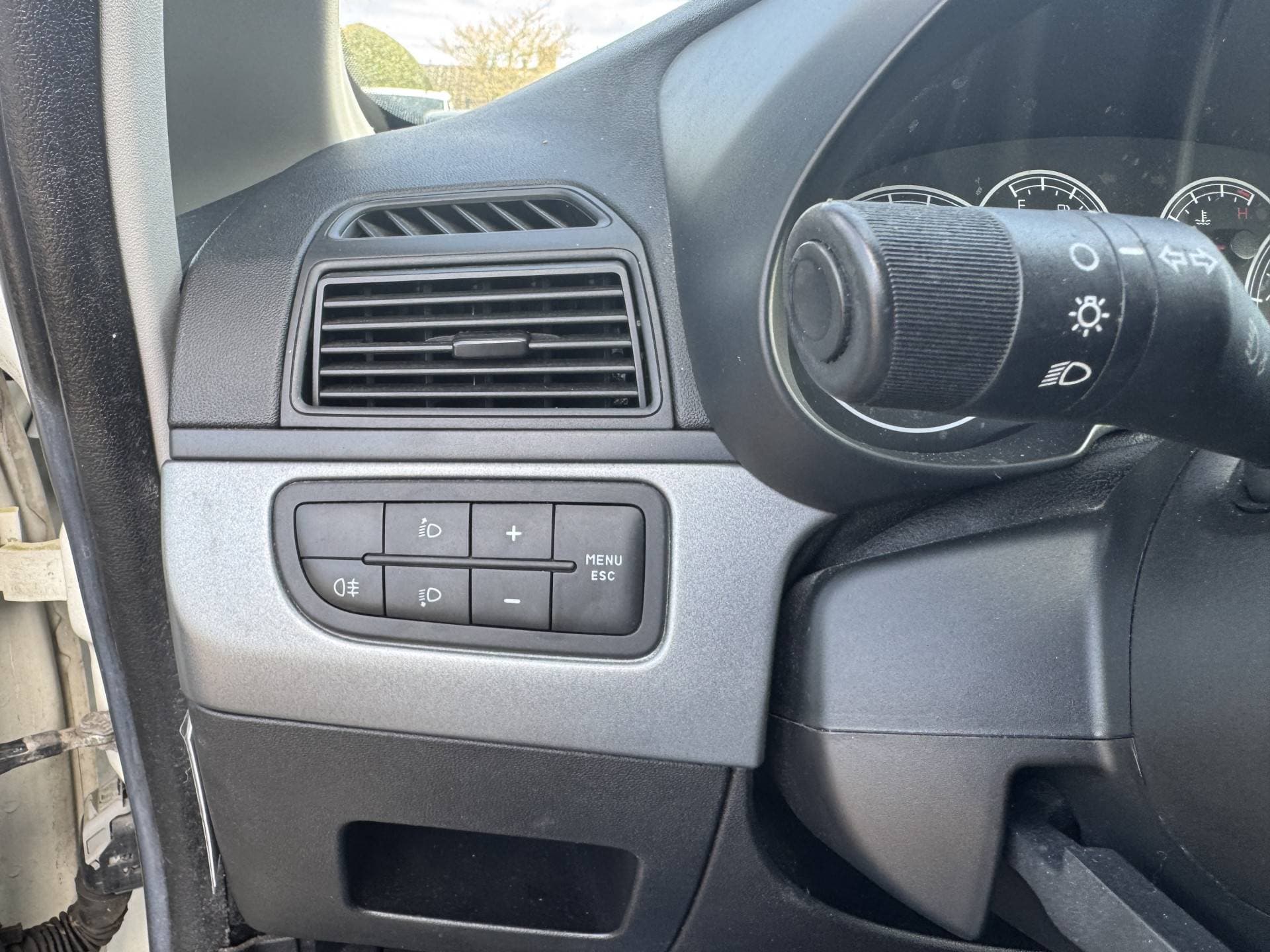 Fiat Grande Punto thumbnail 8