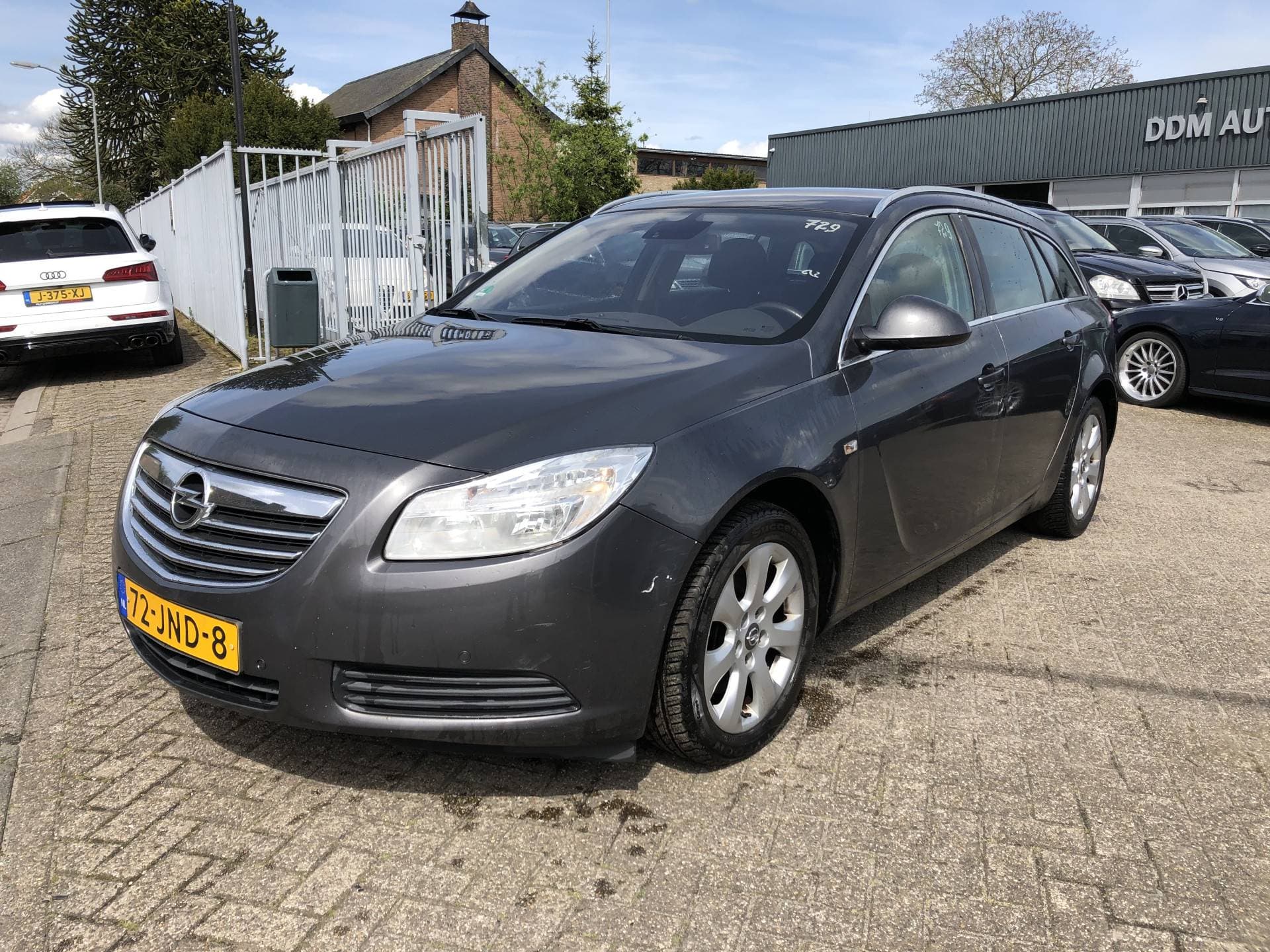 Opel Insignia thumbnail 2
