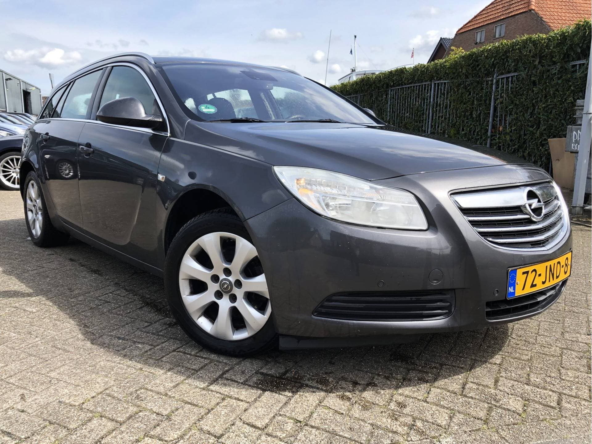 Opel Insignia thumbnail 3