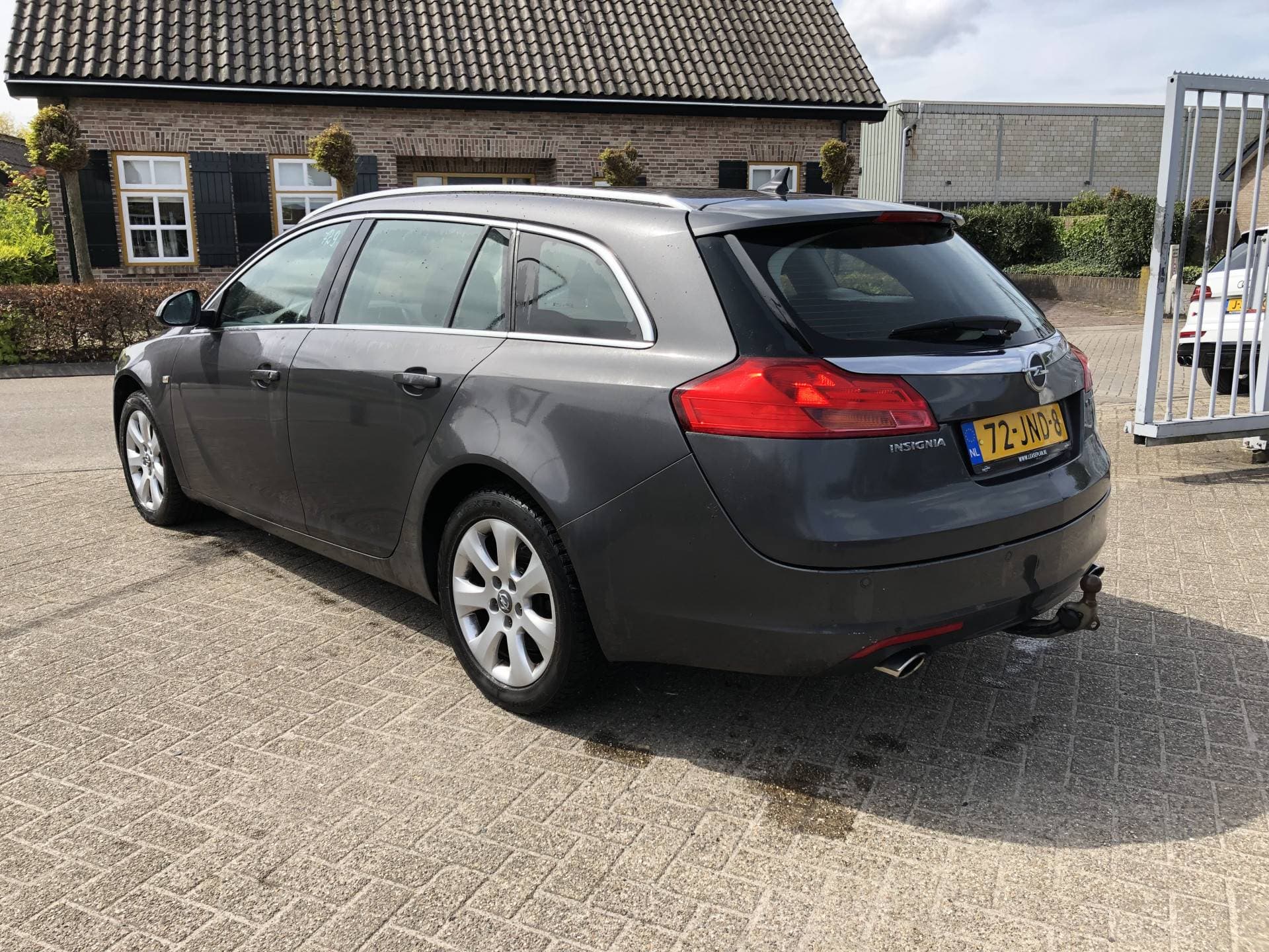 Opel Insignia thumbnail 4