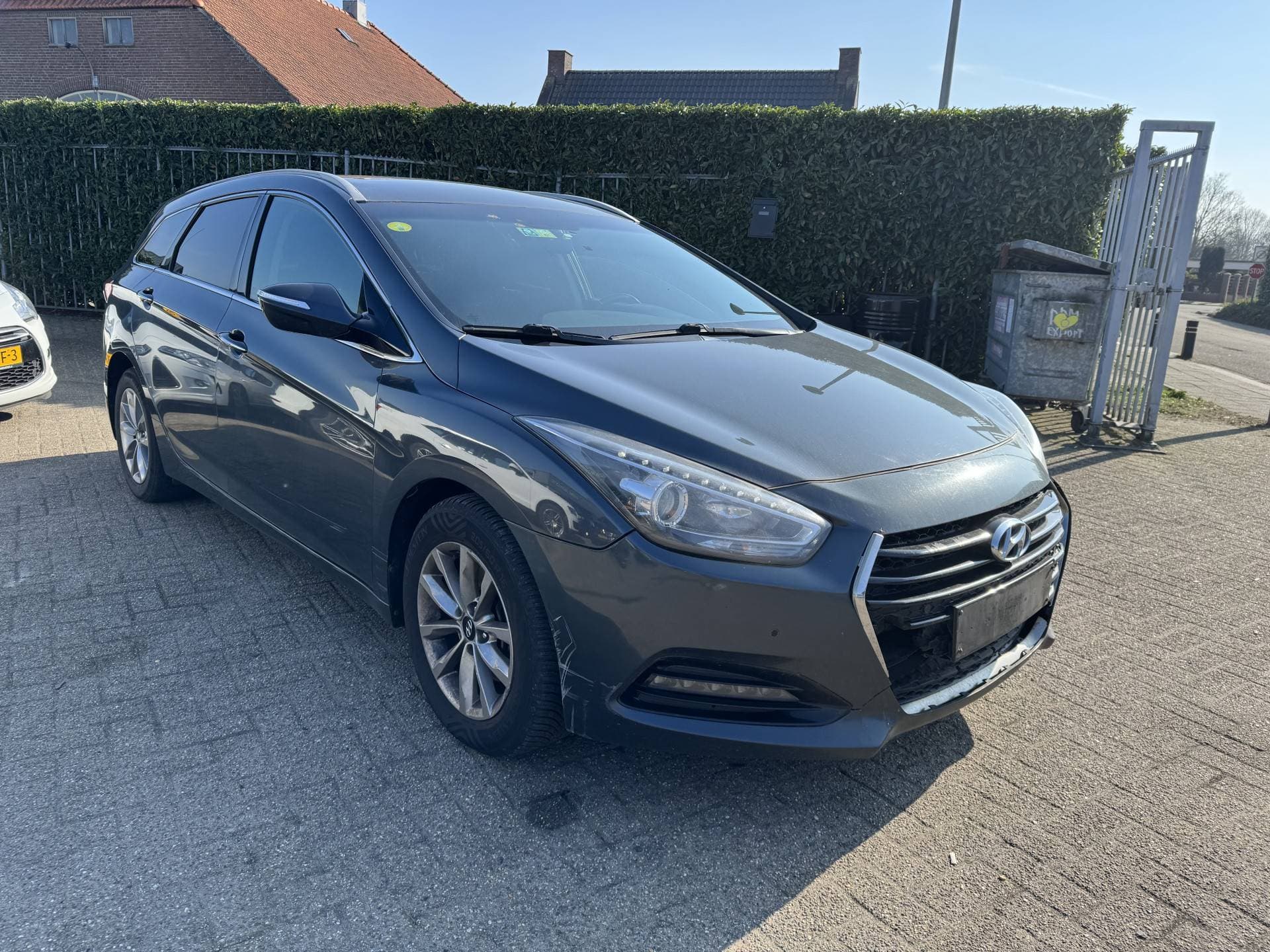 Hyundai I40 Wagon 1.7 CRDi thumbnail 4